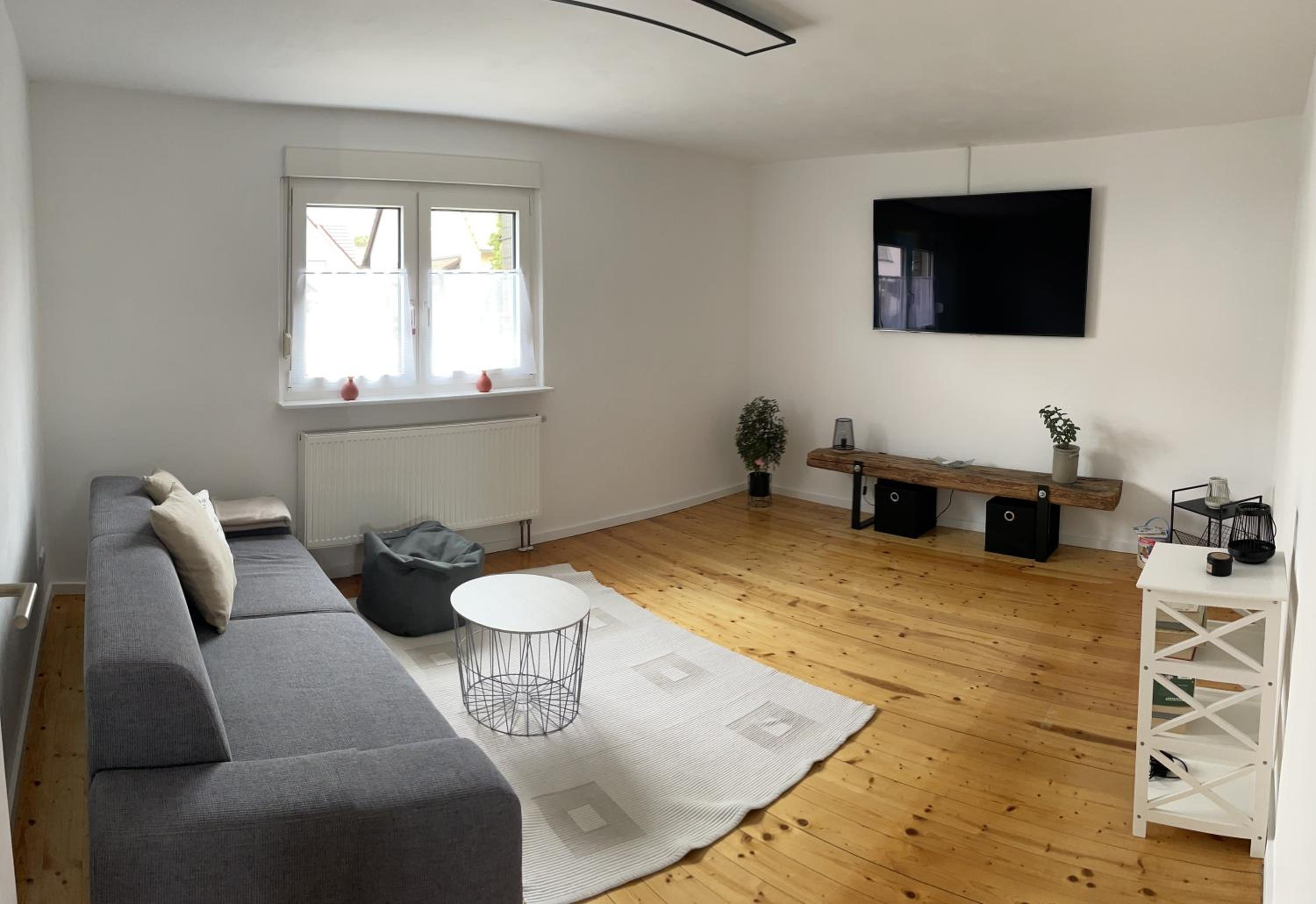 One-Bedroom Apartment photo 3