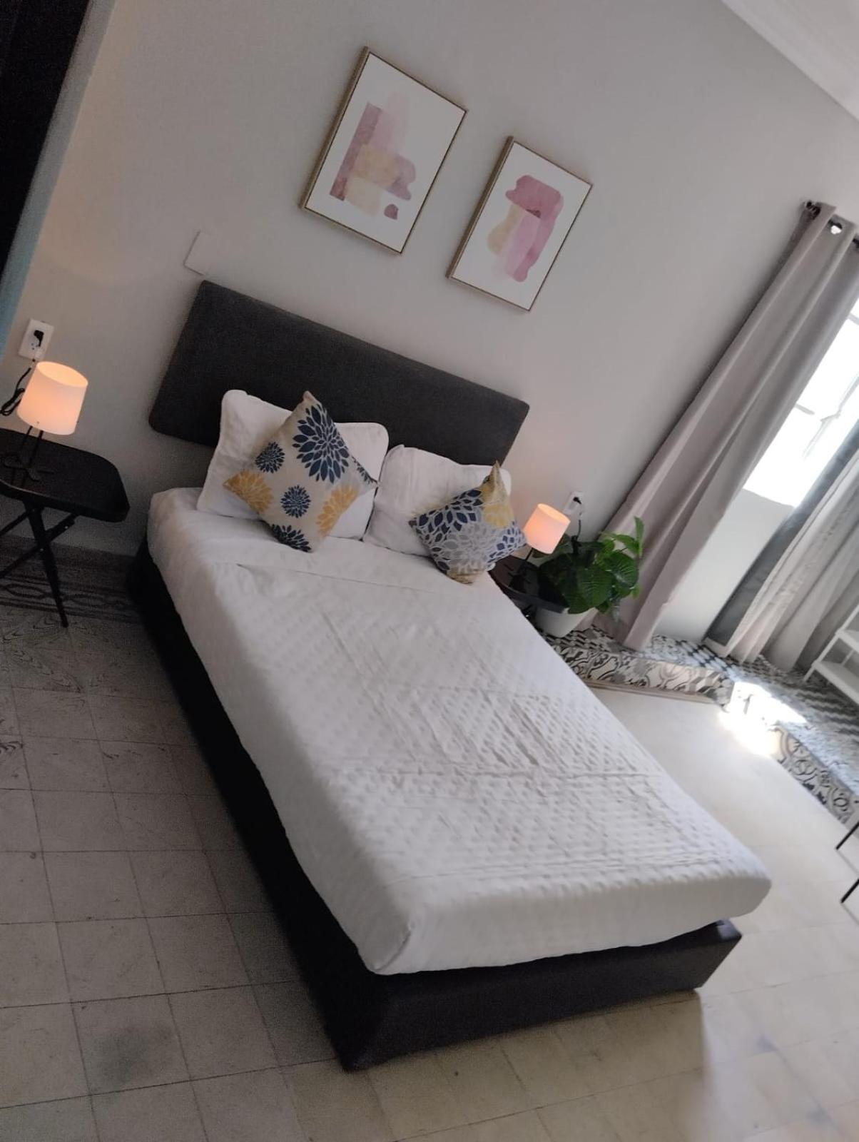 Deluxe Junior Suite - Photo 19