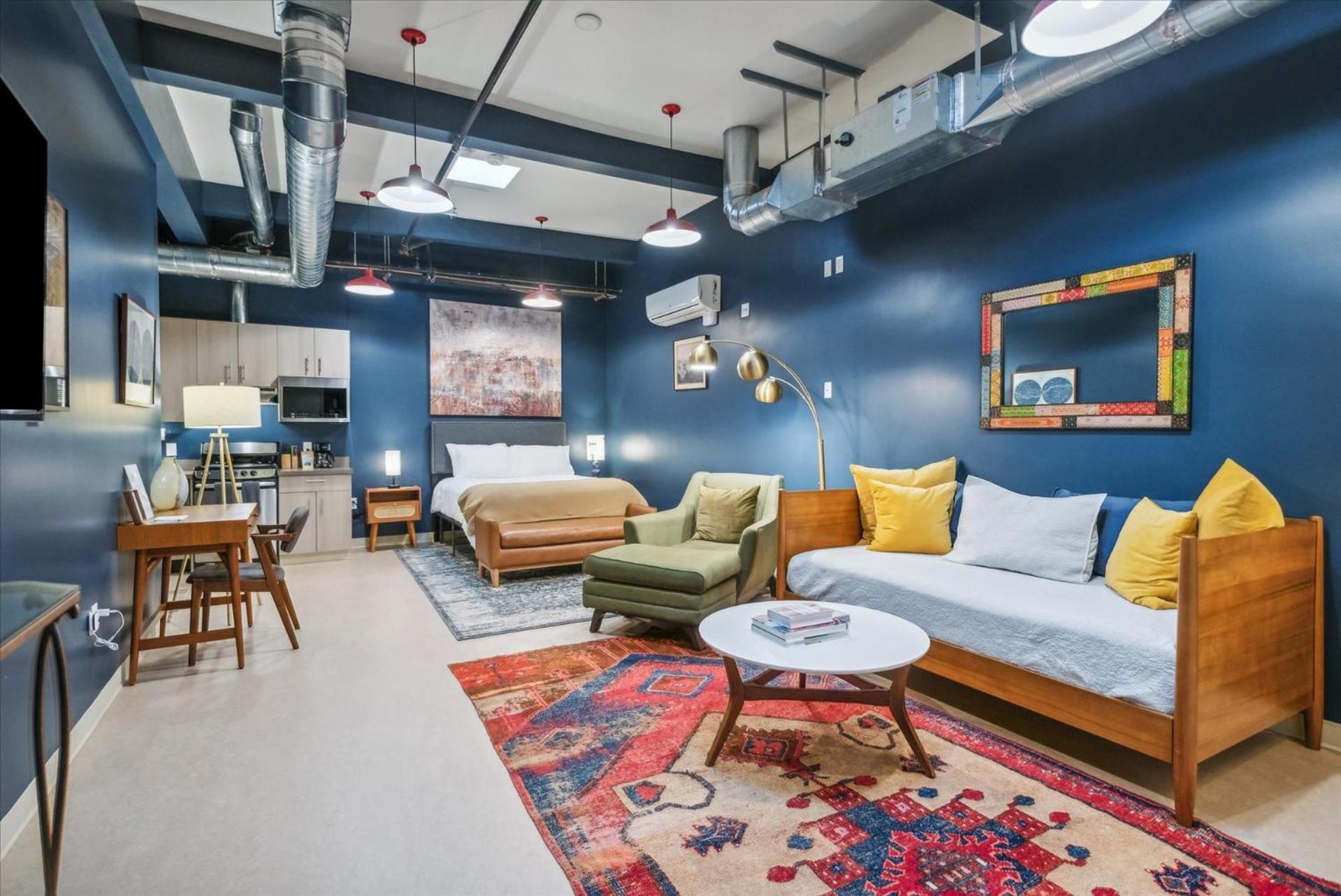 Studio Apartment
