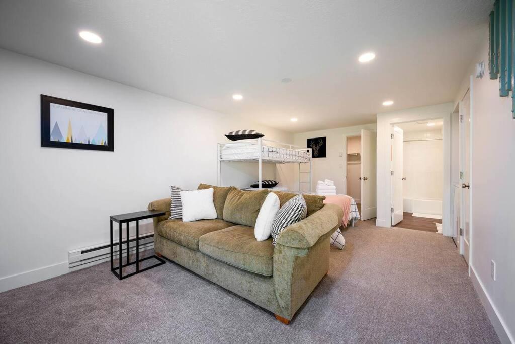 Two-Bedroom House photo 1