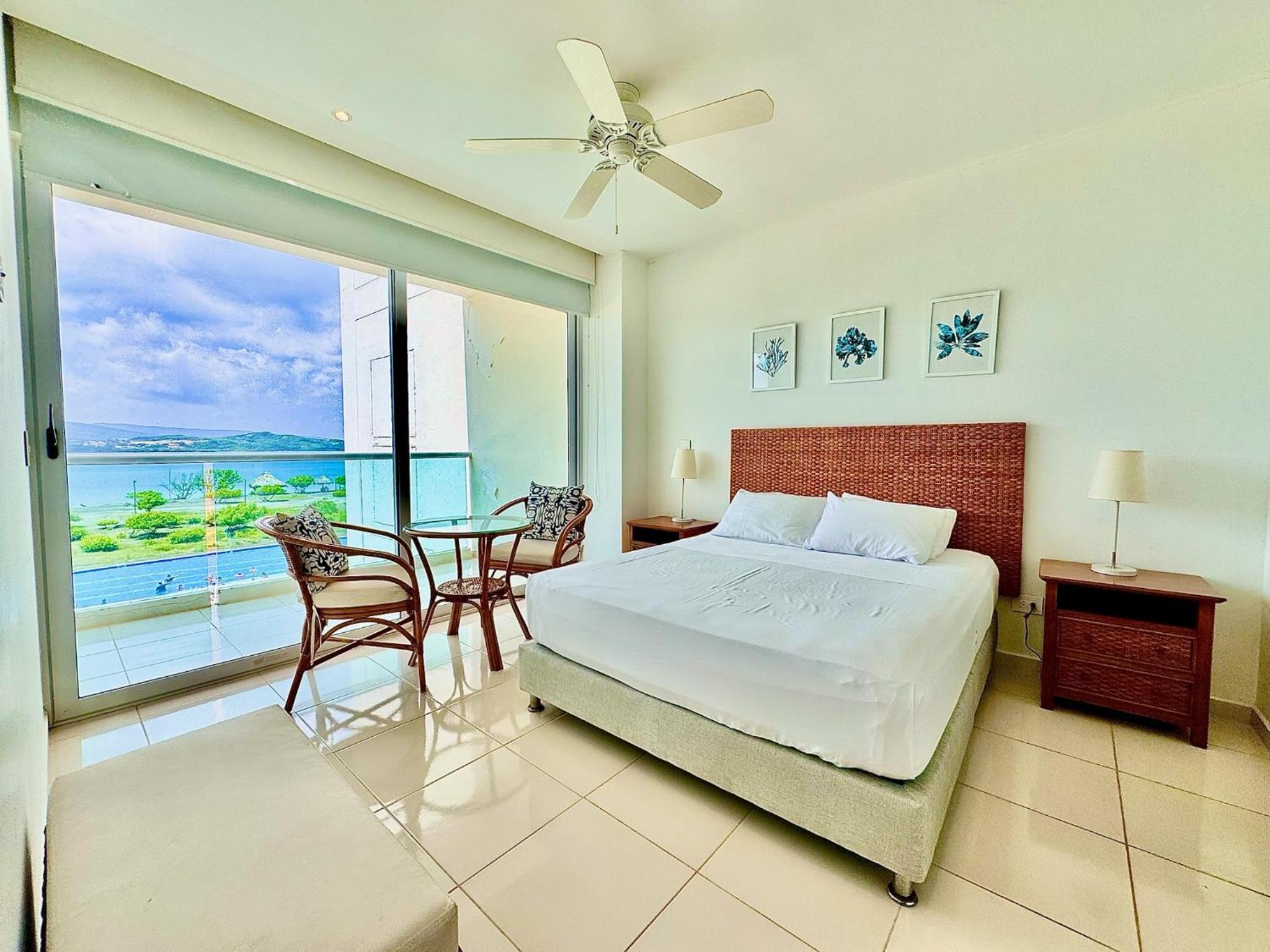 One-Bedroom Apartment - Photo 1
