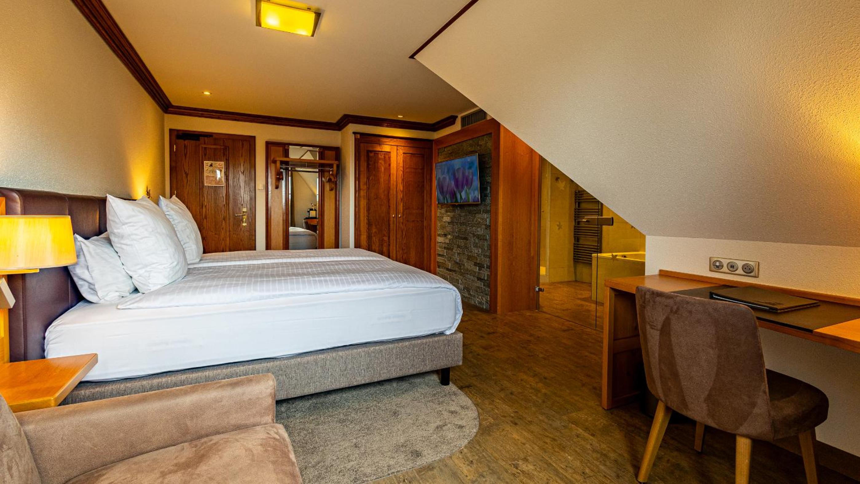 Superior Double Room - Photo 1