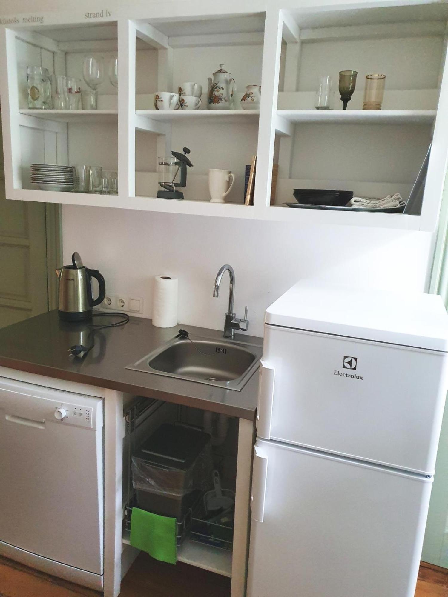 One-Bedroom Apartment - Non-Smoking