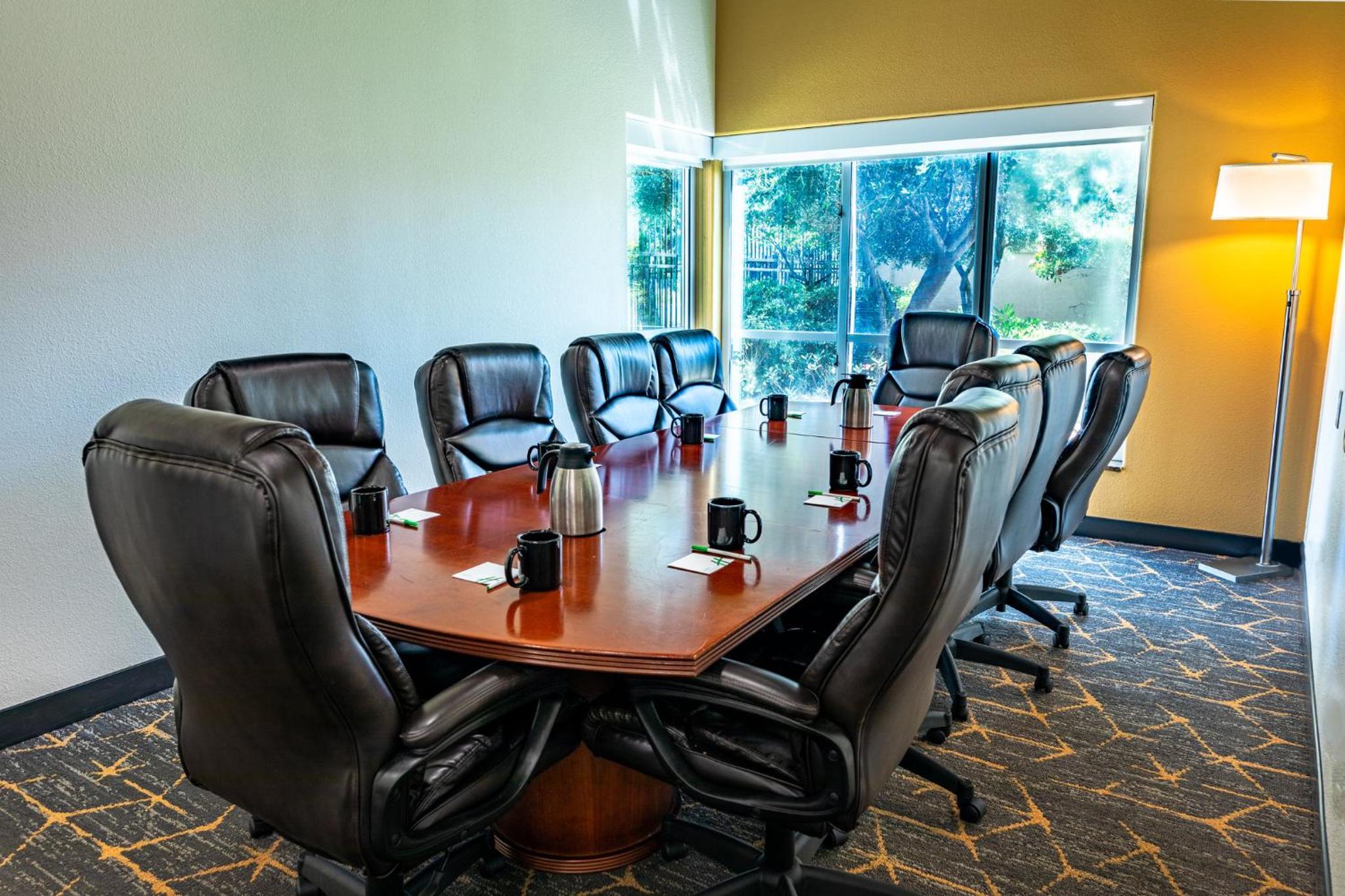 One-Bedroom King Suite Boardroom - Photo 2