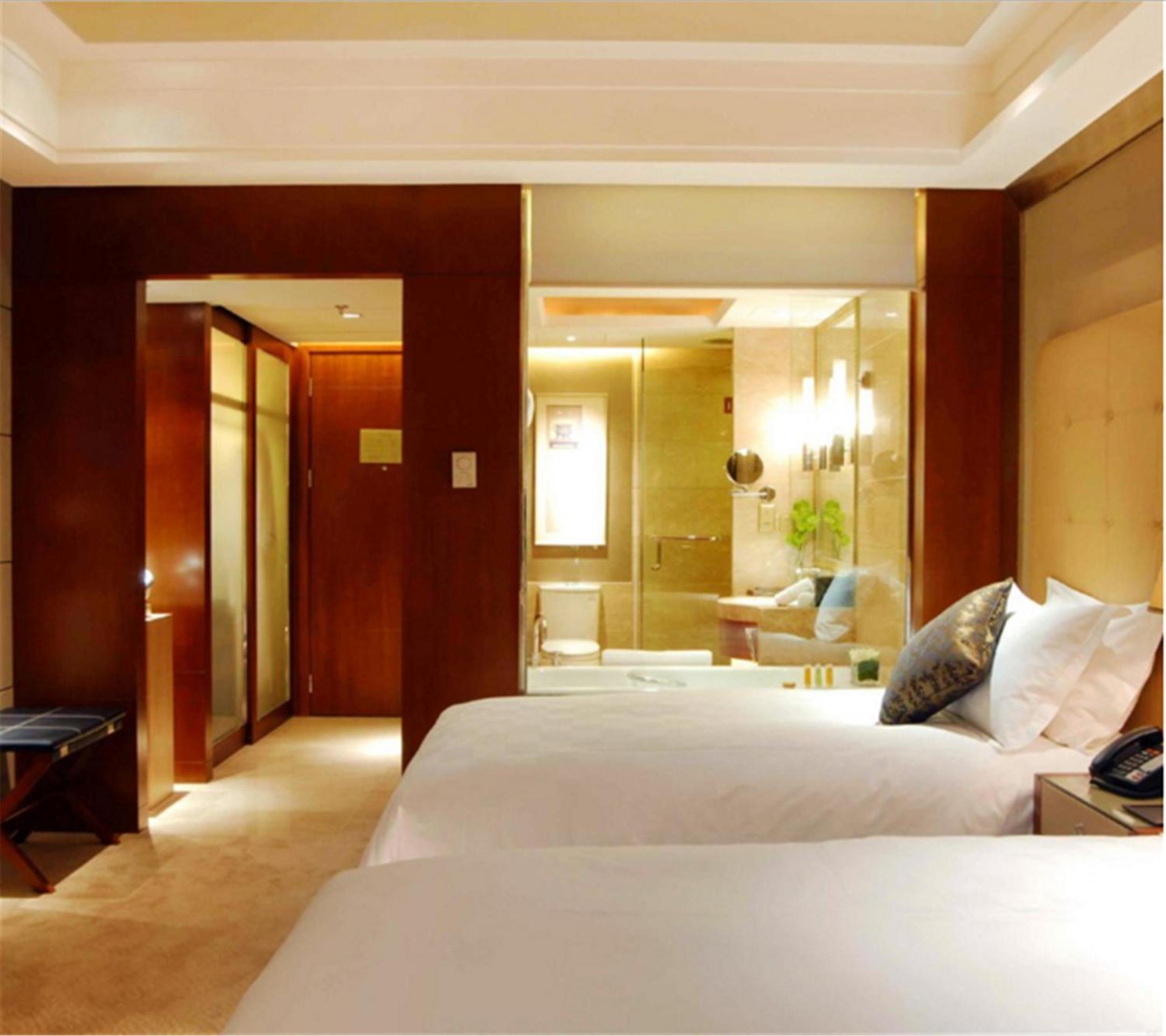 Luxury Room with Twin Bed - Photo 1