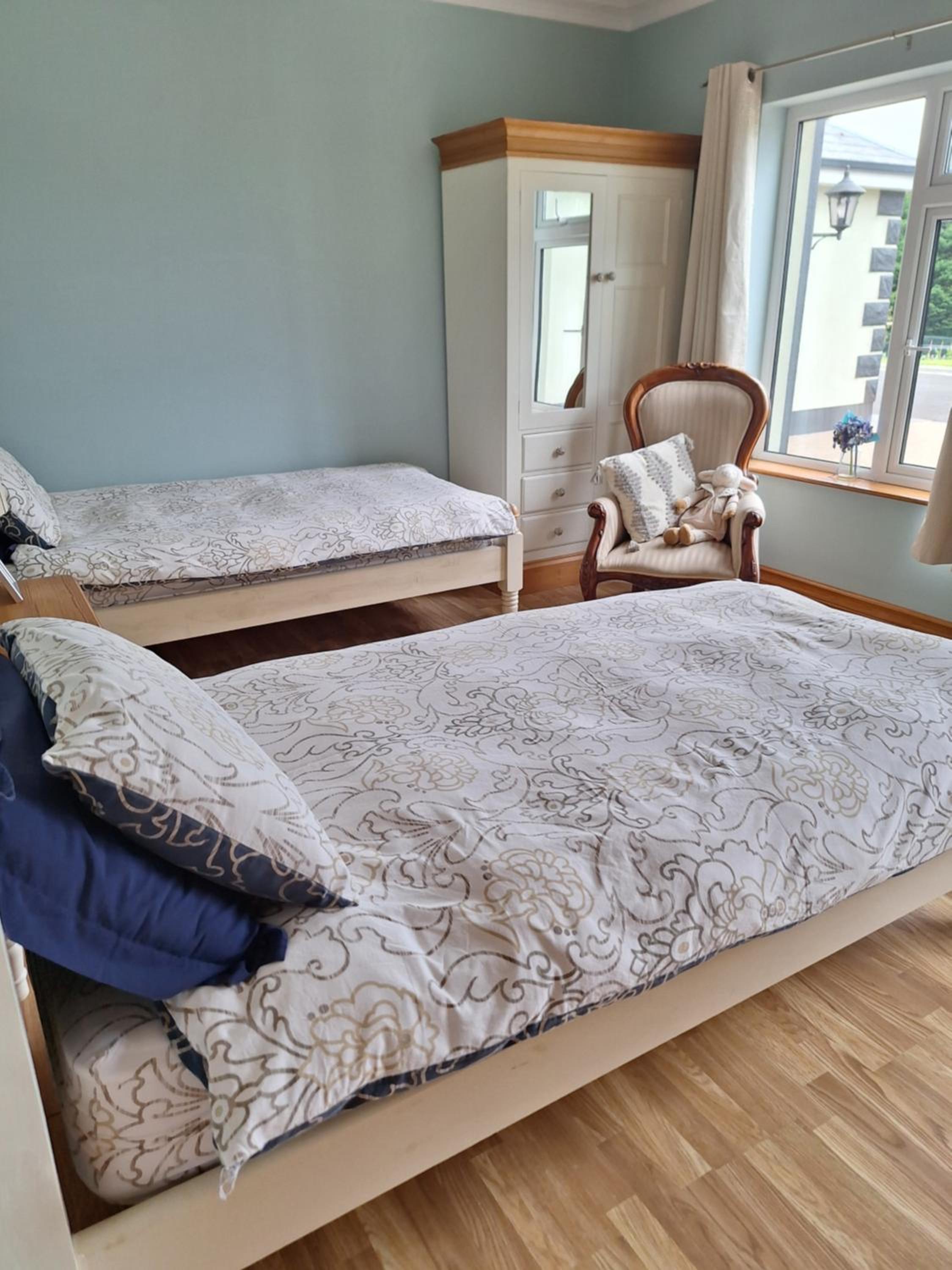 Large Twin Room