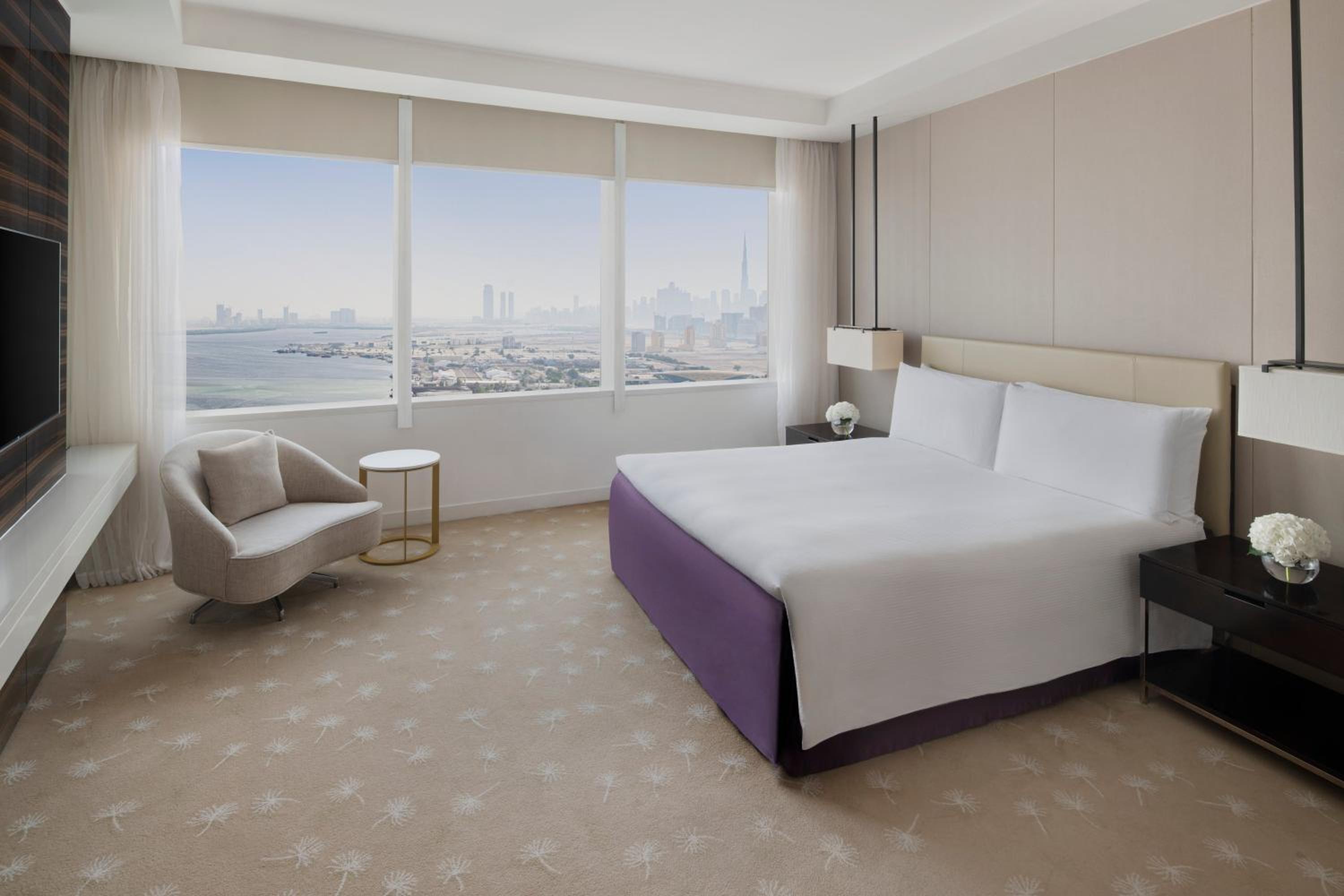 Signature Suite with Creek View - Club Access