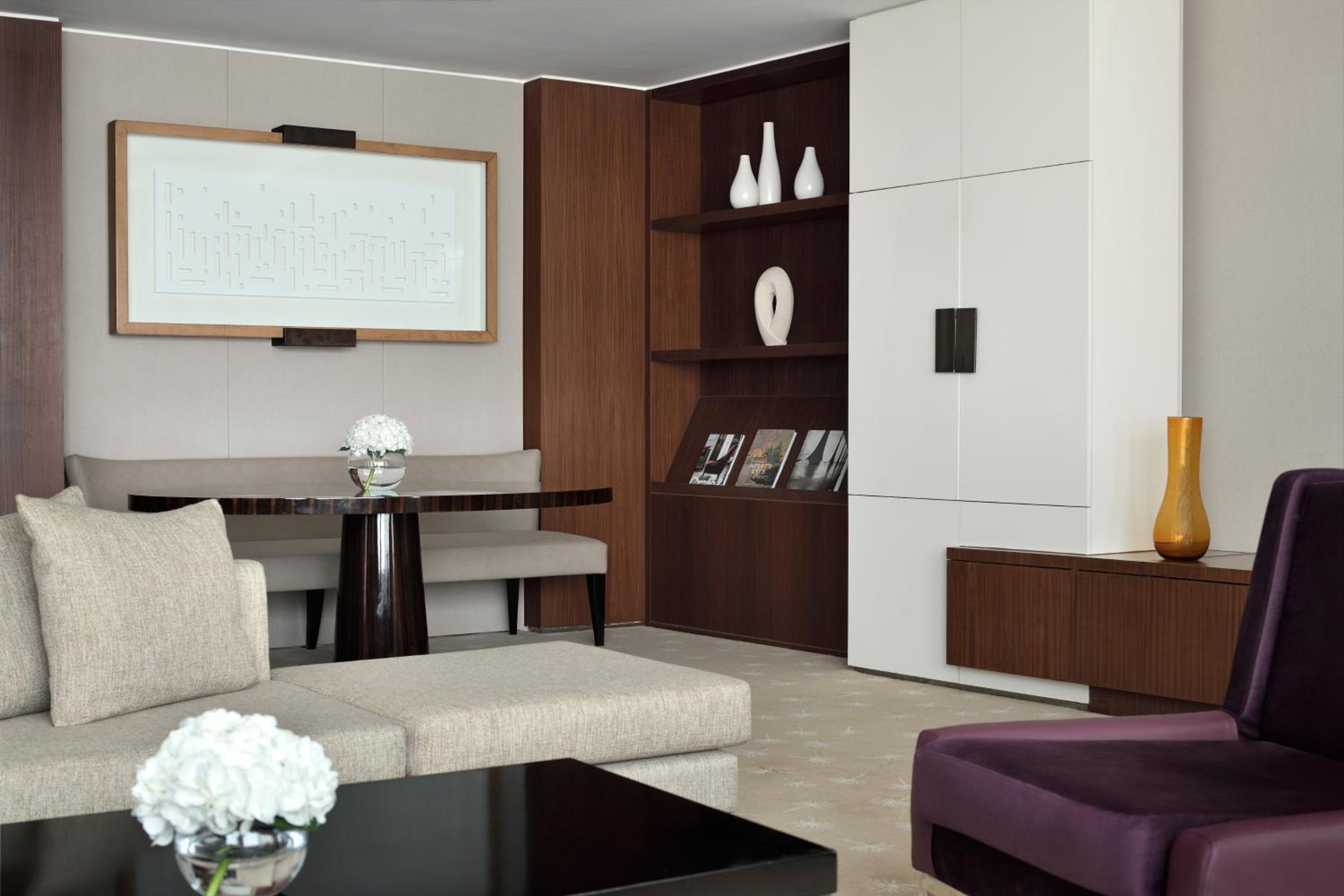 Signature Suite with Creek View - Club Access thumbnail 5