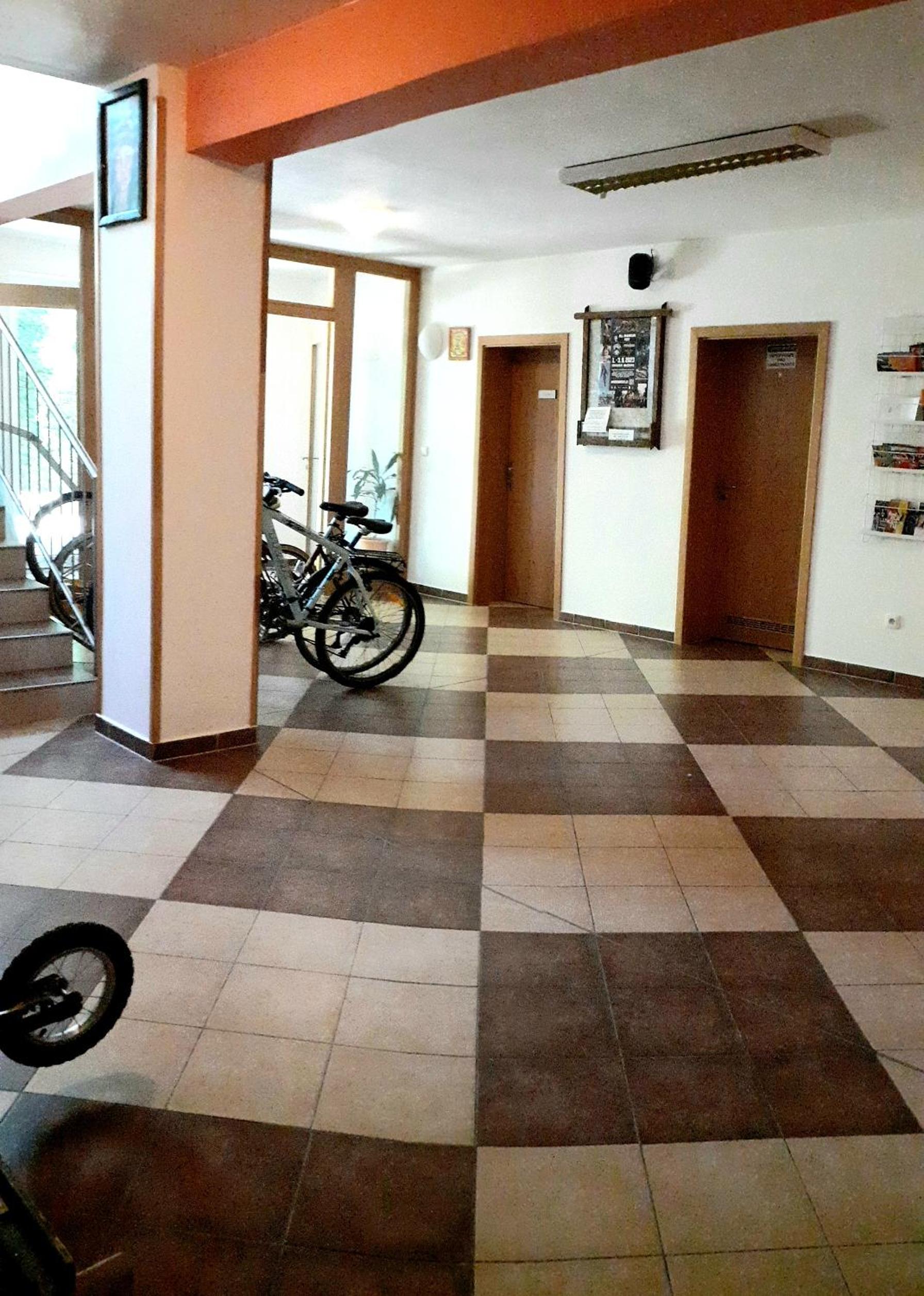 Apartment - Ground Floor photo 2
