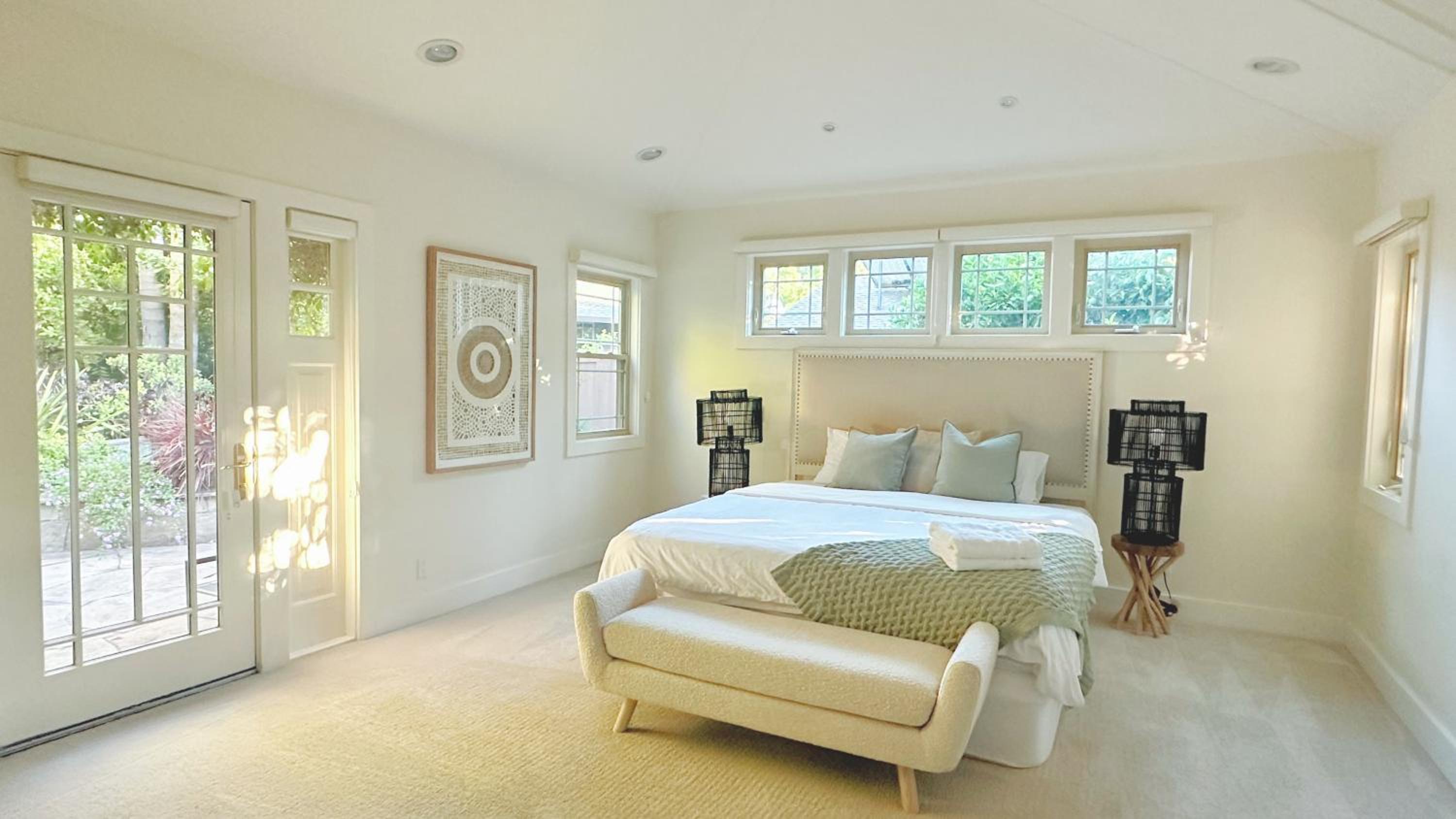 Deluxe King Suite photo 1