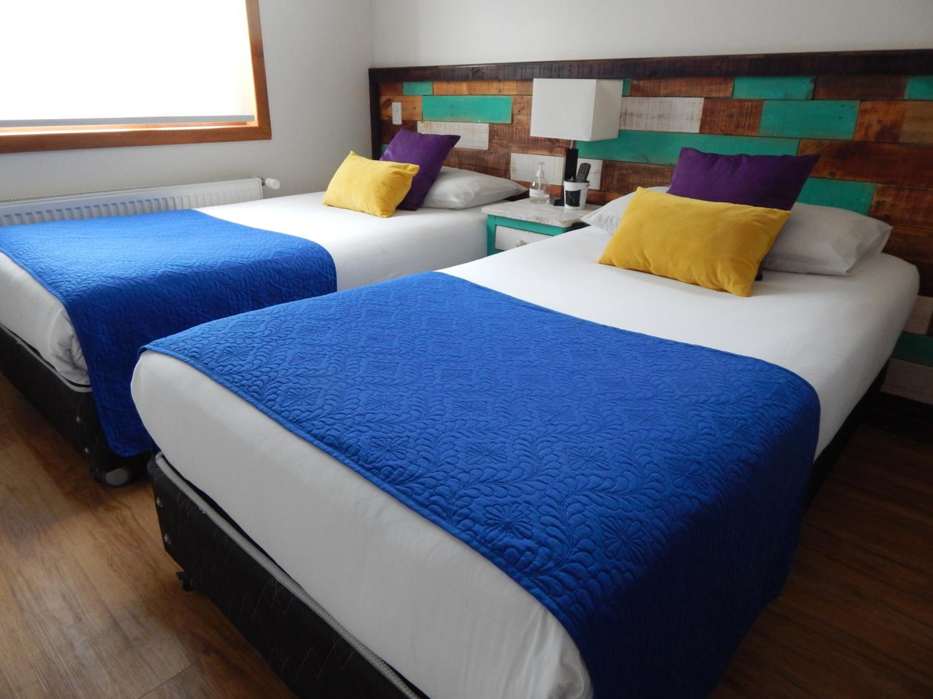 Double or Twin Room with Private Bathroom photo 3