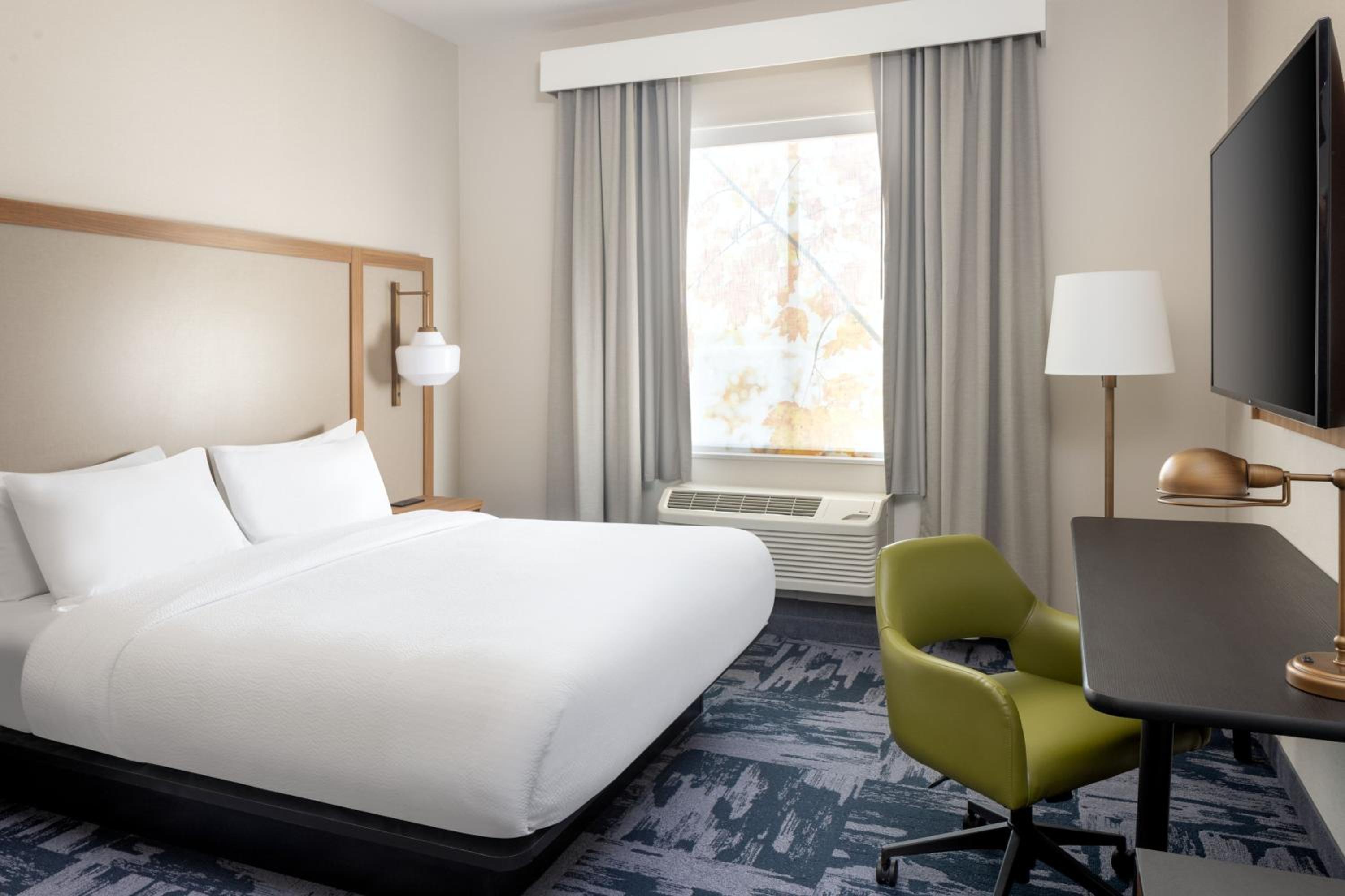 Standard King Room - Photo 1