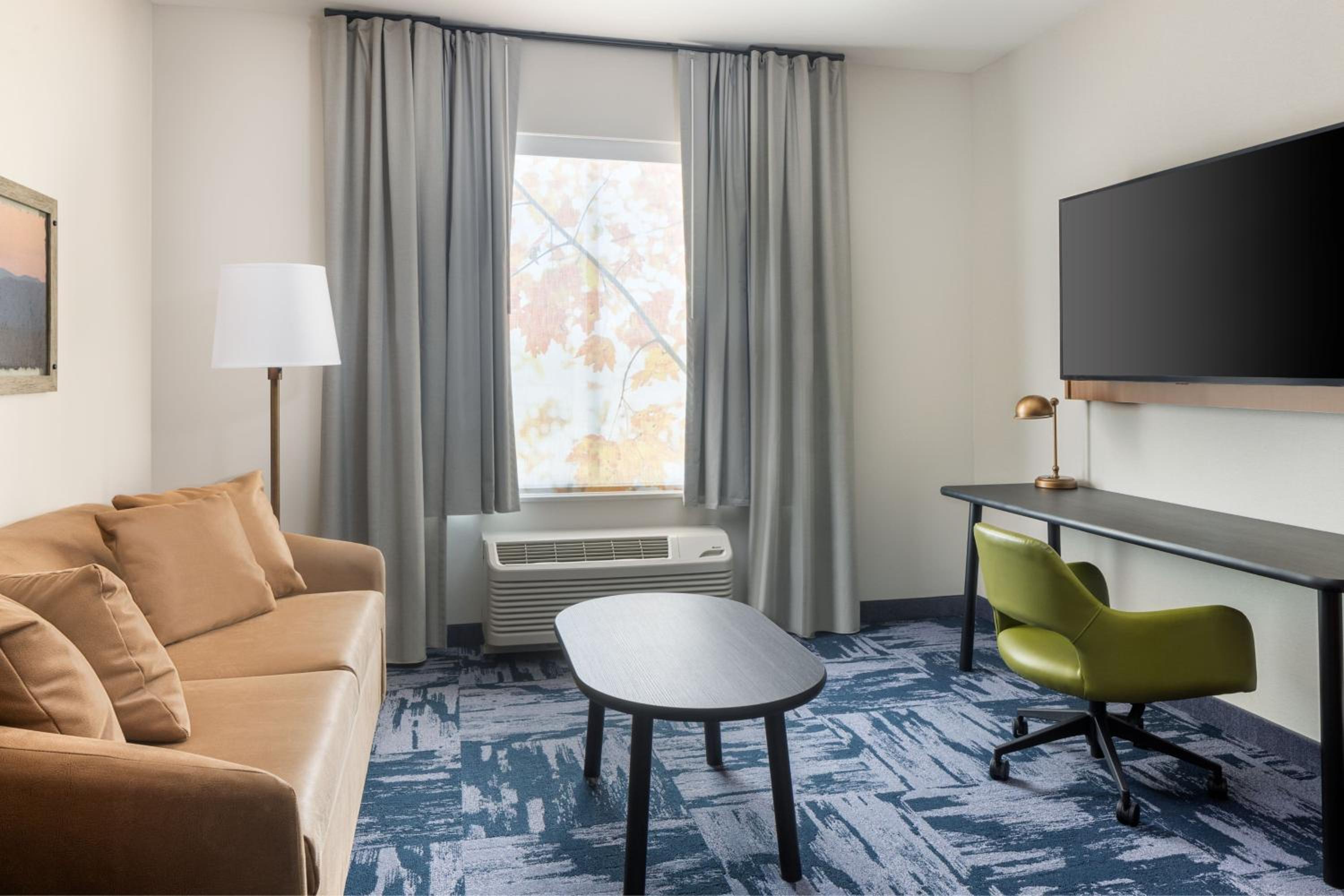 King Suite with Sofa Bed - Photo 6