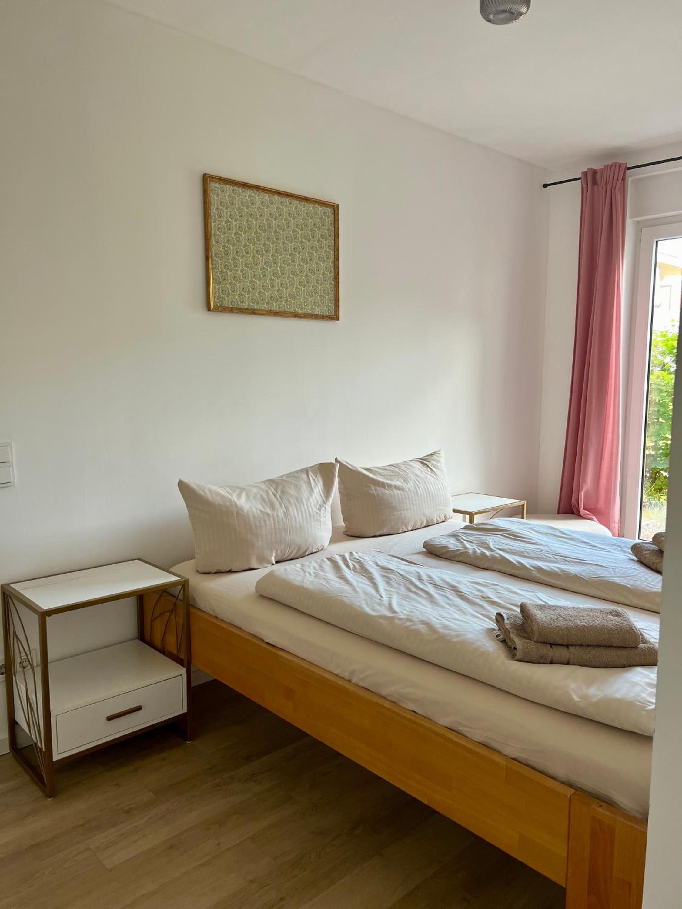 One-Bedroom Apartment photo 2