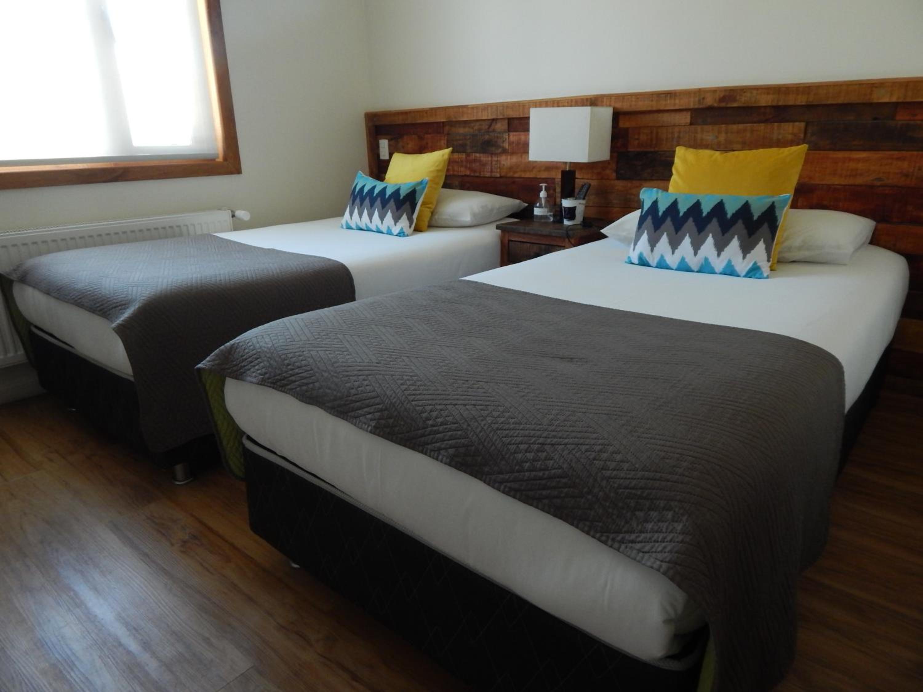 Double or Twin Room with Private Bathroom photo 2