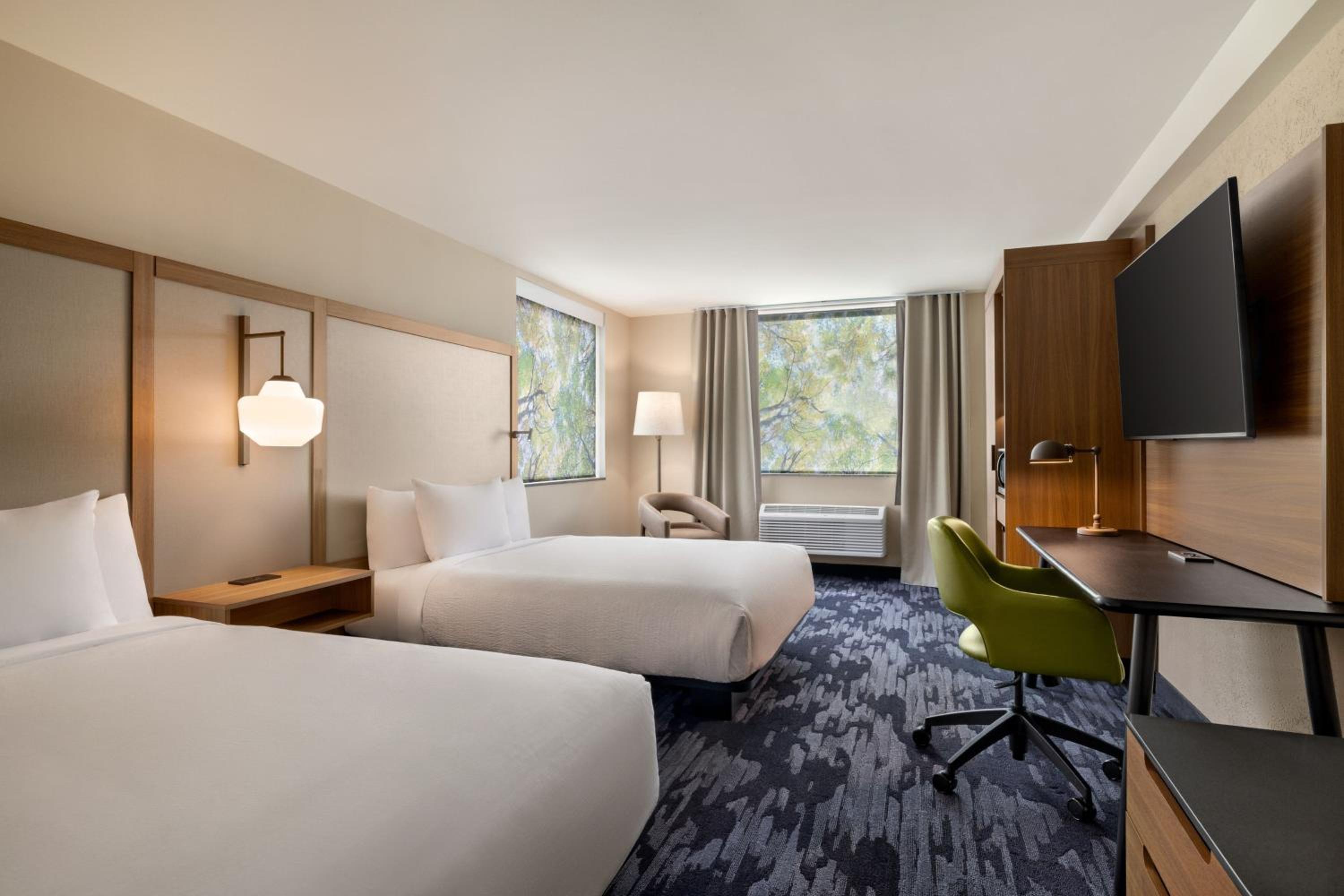 Deluxe Queen Room with Two Queen Beds - Photo 1