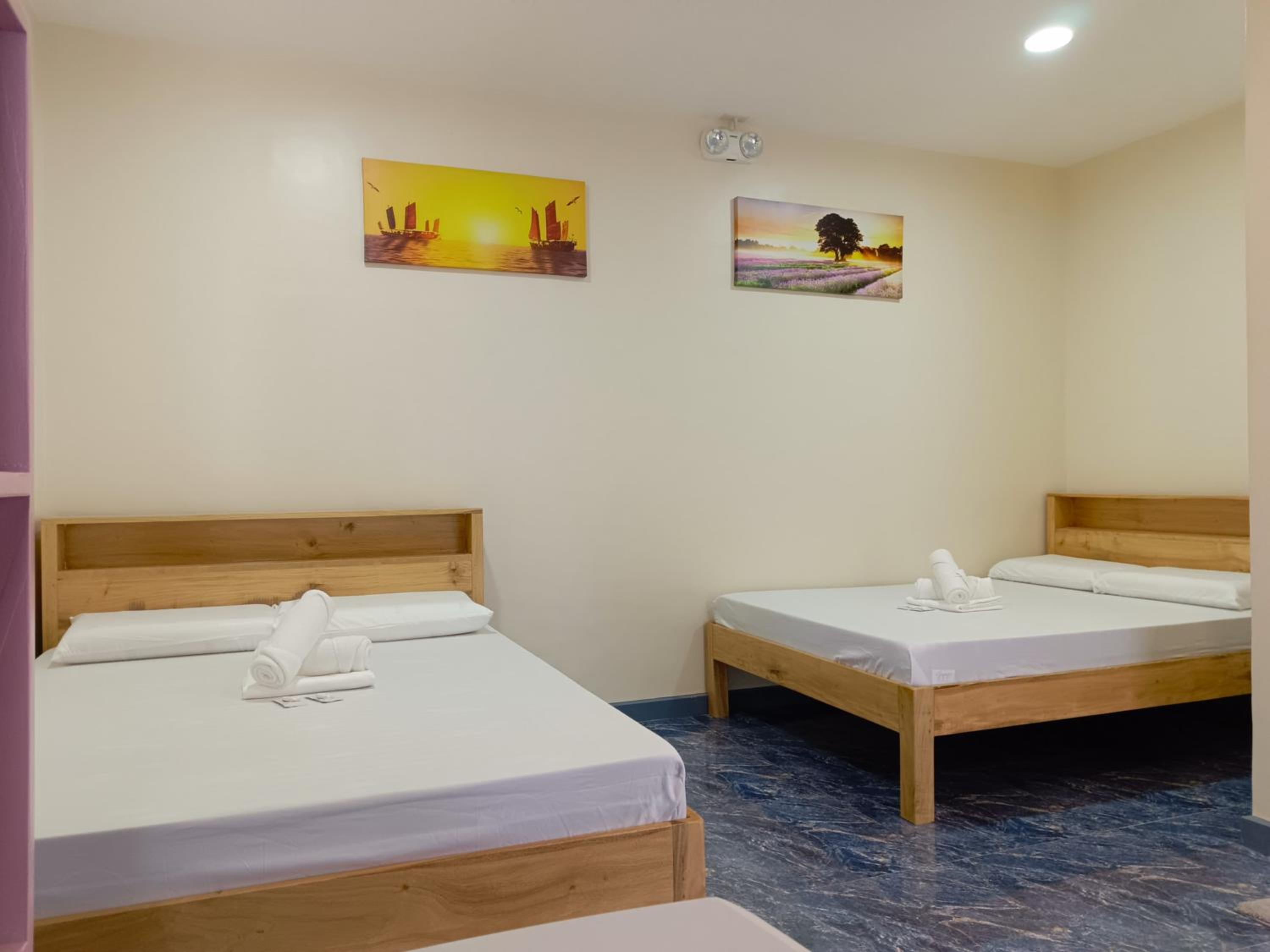Quadruple Room with Bathroom photo 1