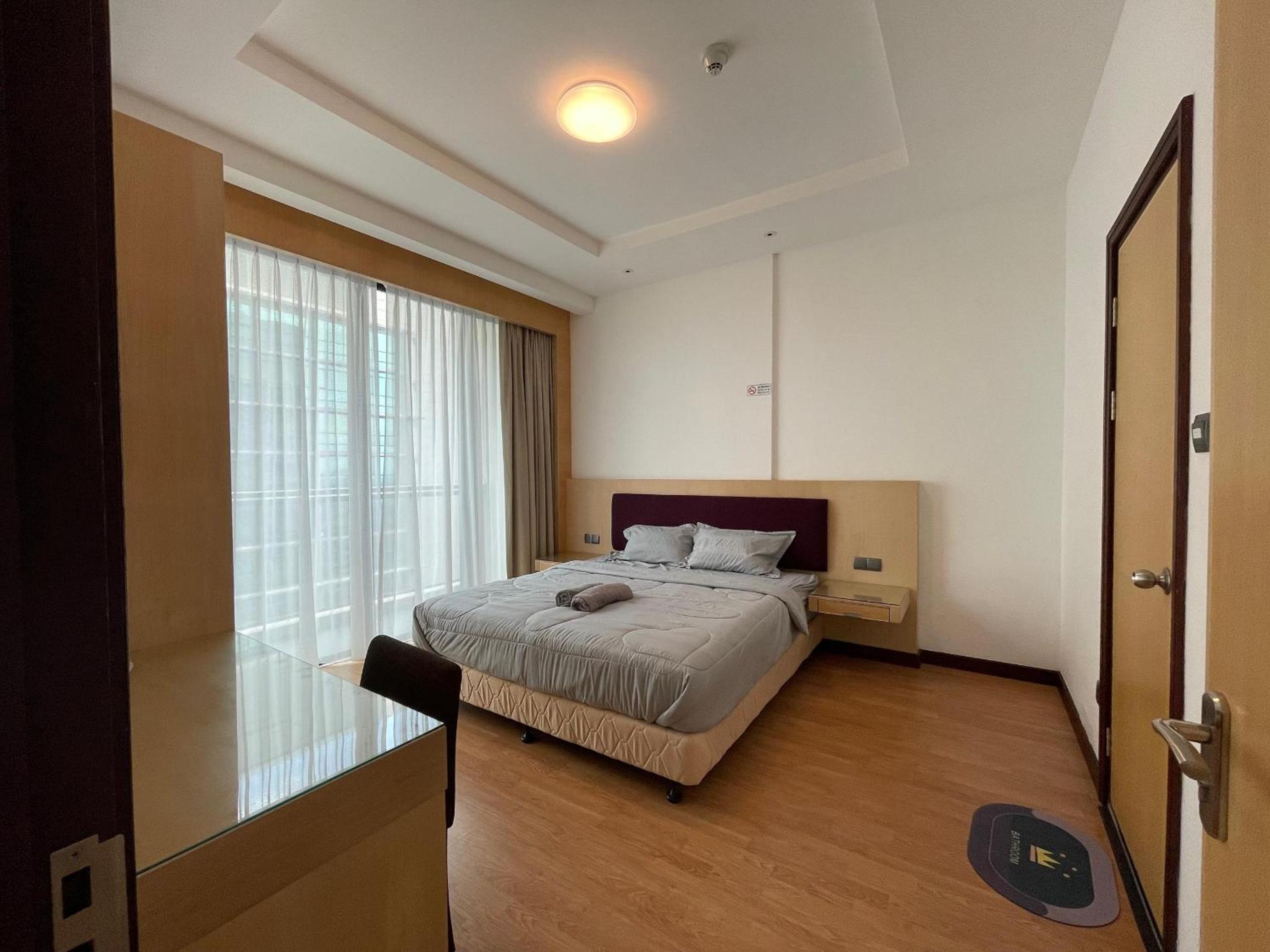 Apartment with Balcony
