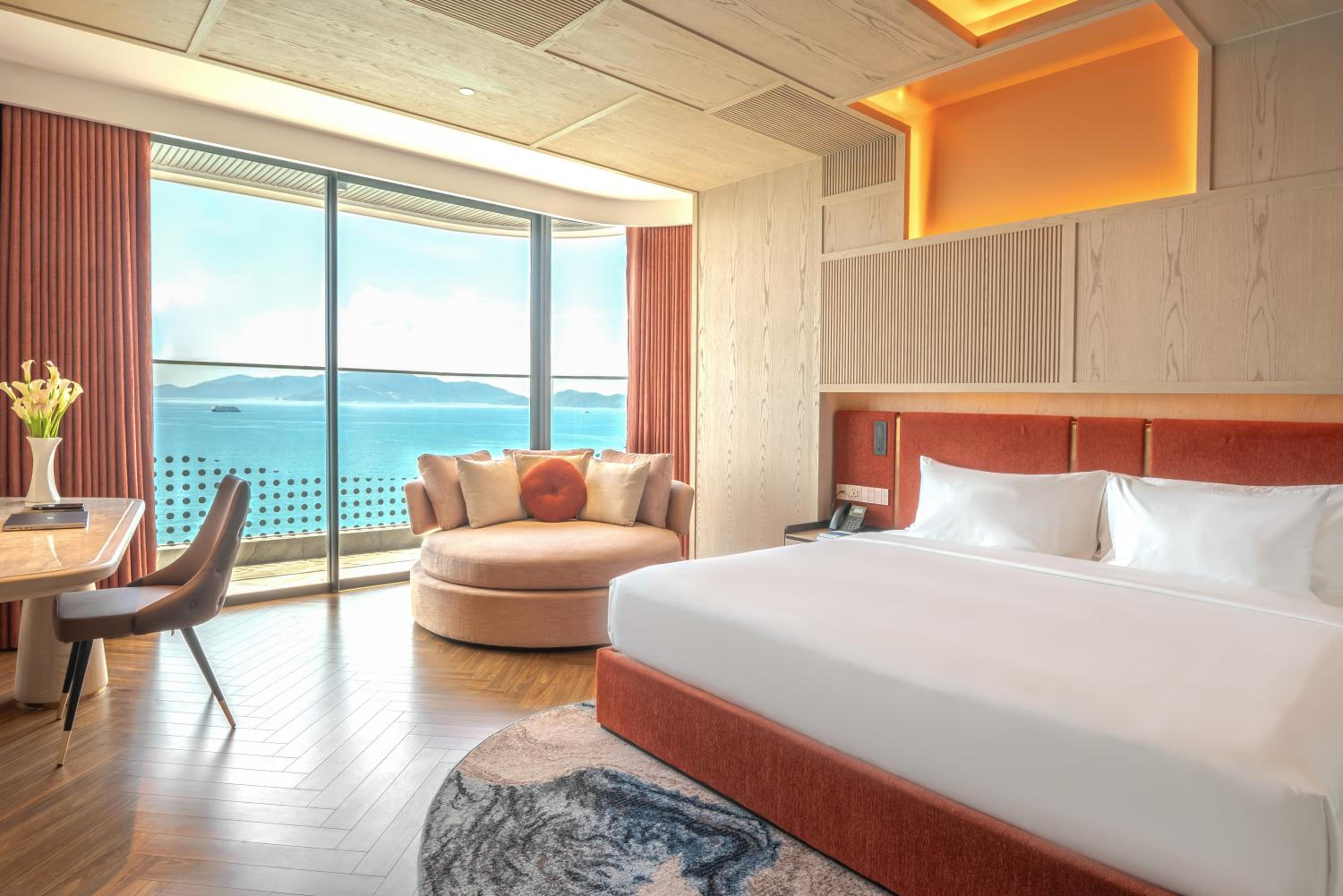 Superior King Room - Photo 4