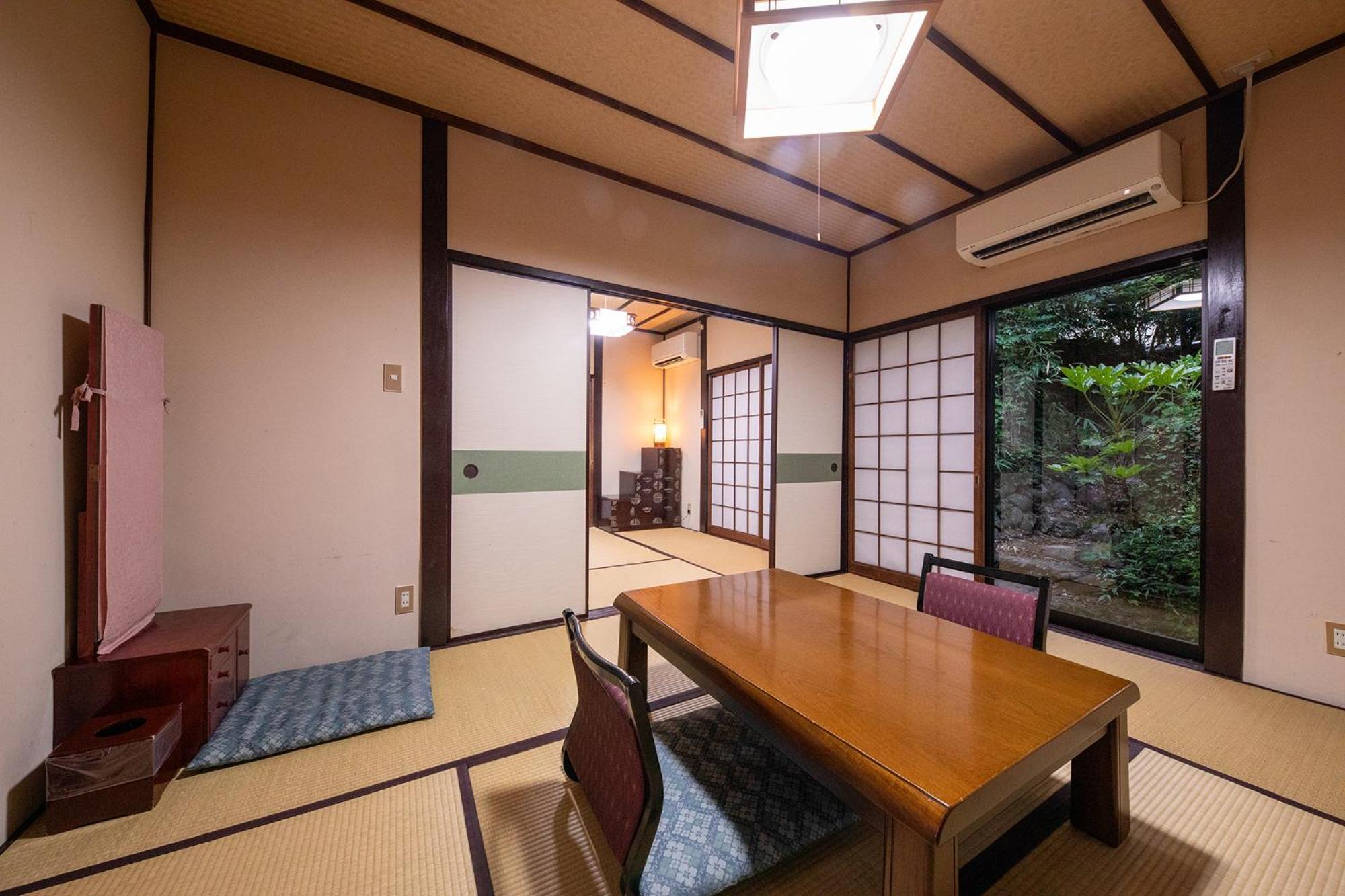 Quadruple Room with Private Hot Spring photo 1