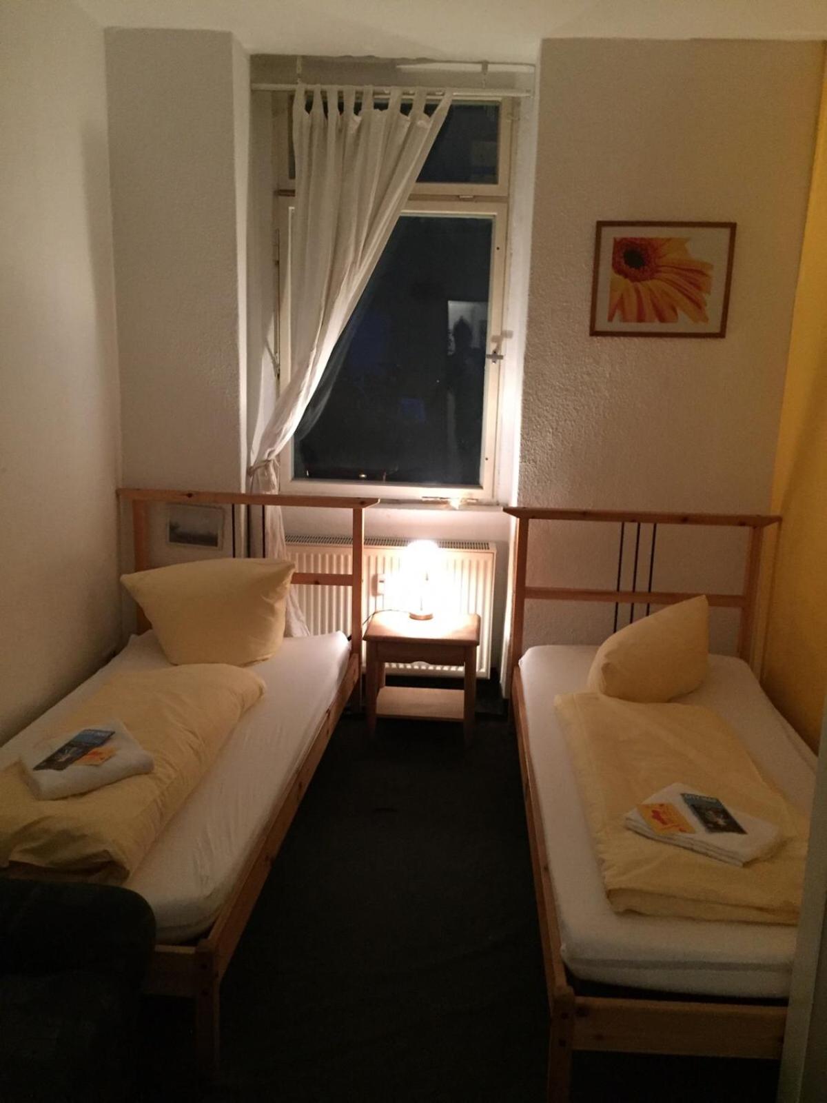 Twin Room with Shared Bathroom photo 3