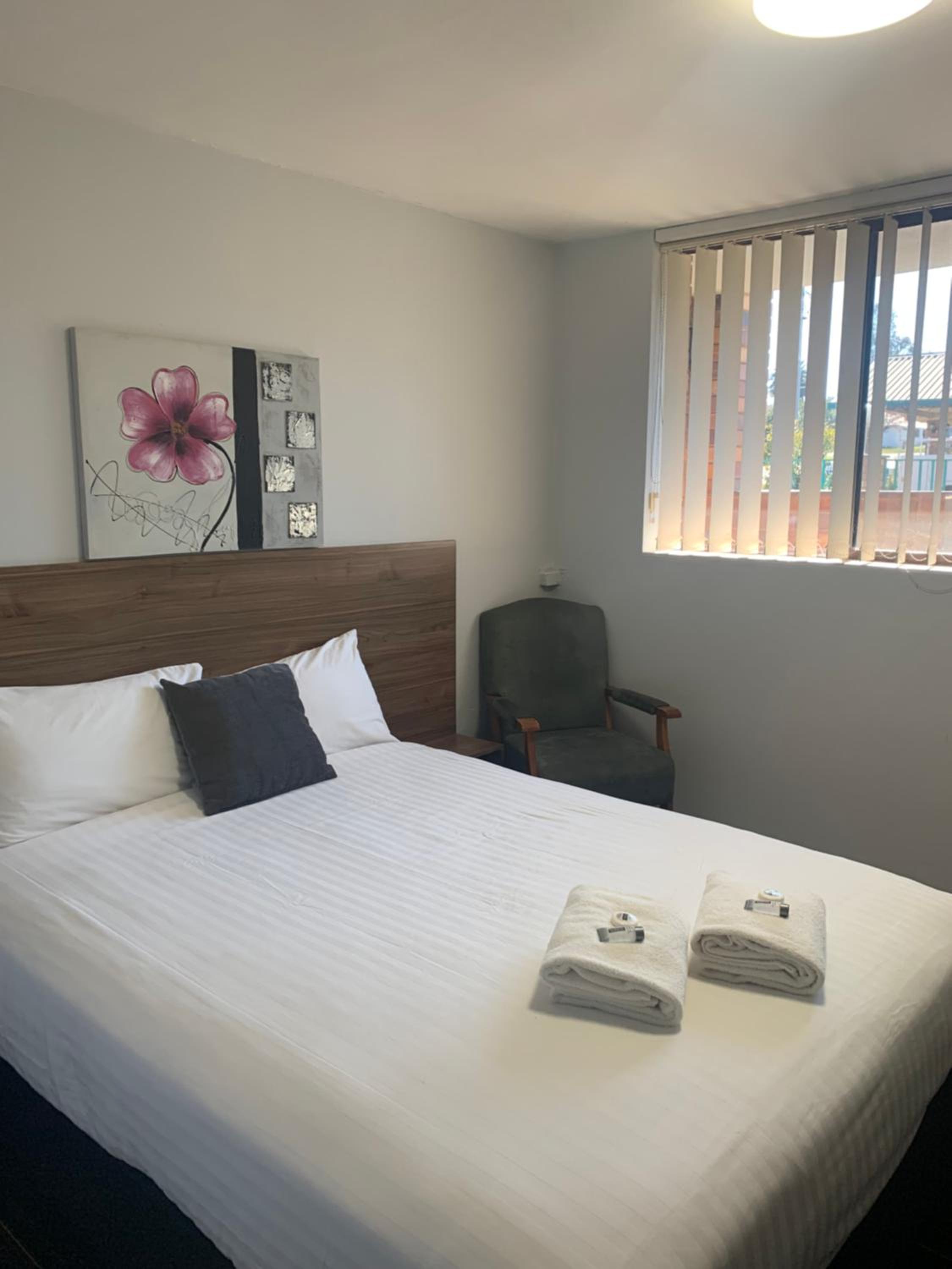 Economy Double Room photo 1