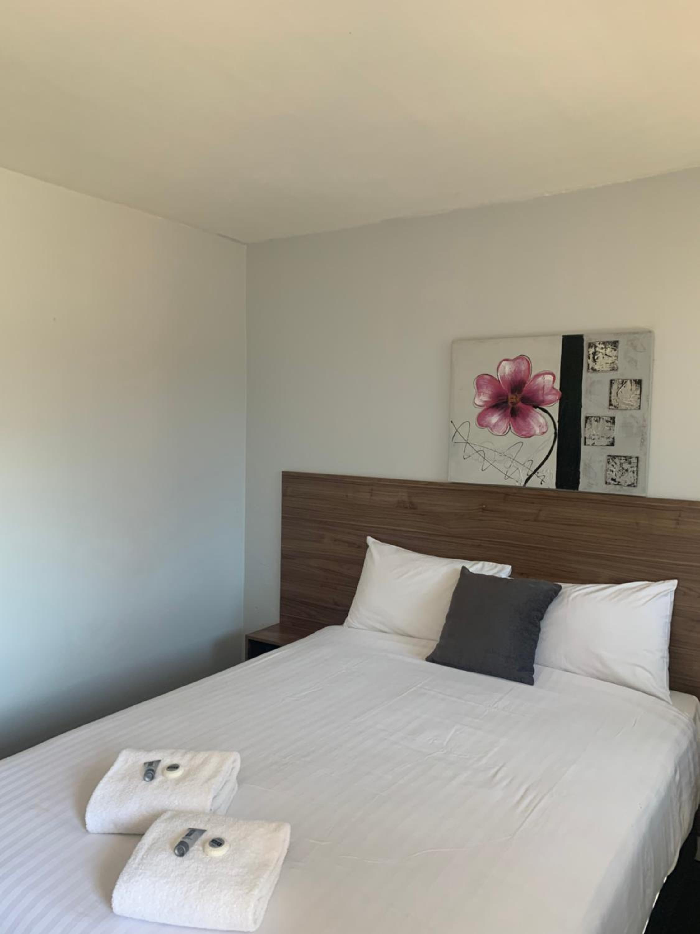 Economy Double Room photo 3