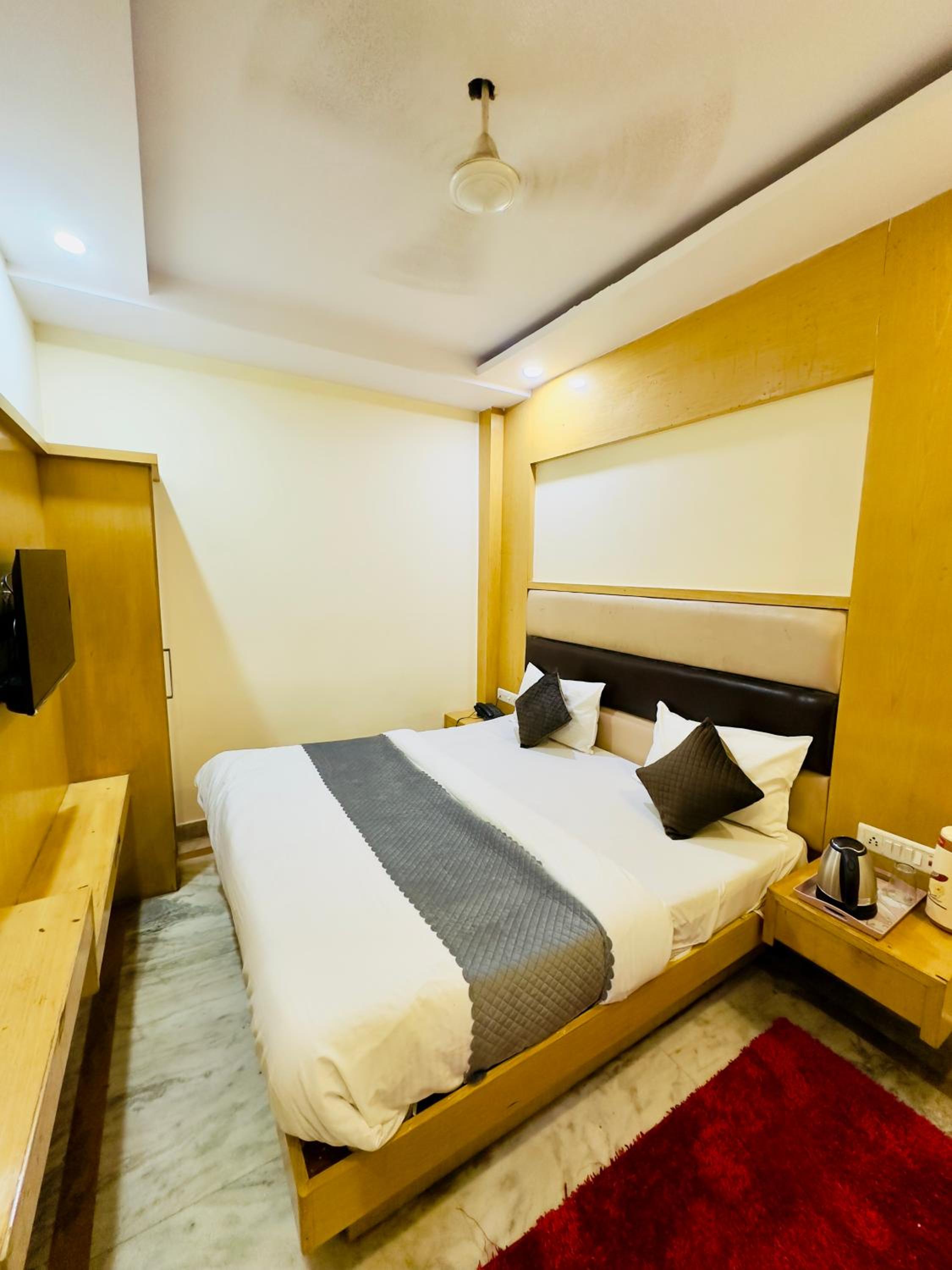 Double Room With Private Bathroom — the supplier's photographs — photo 3