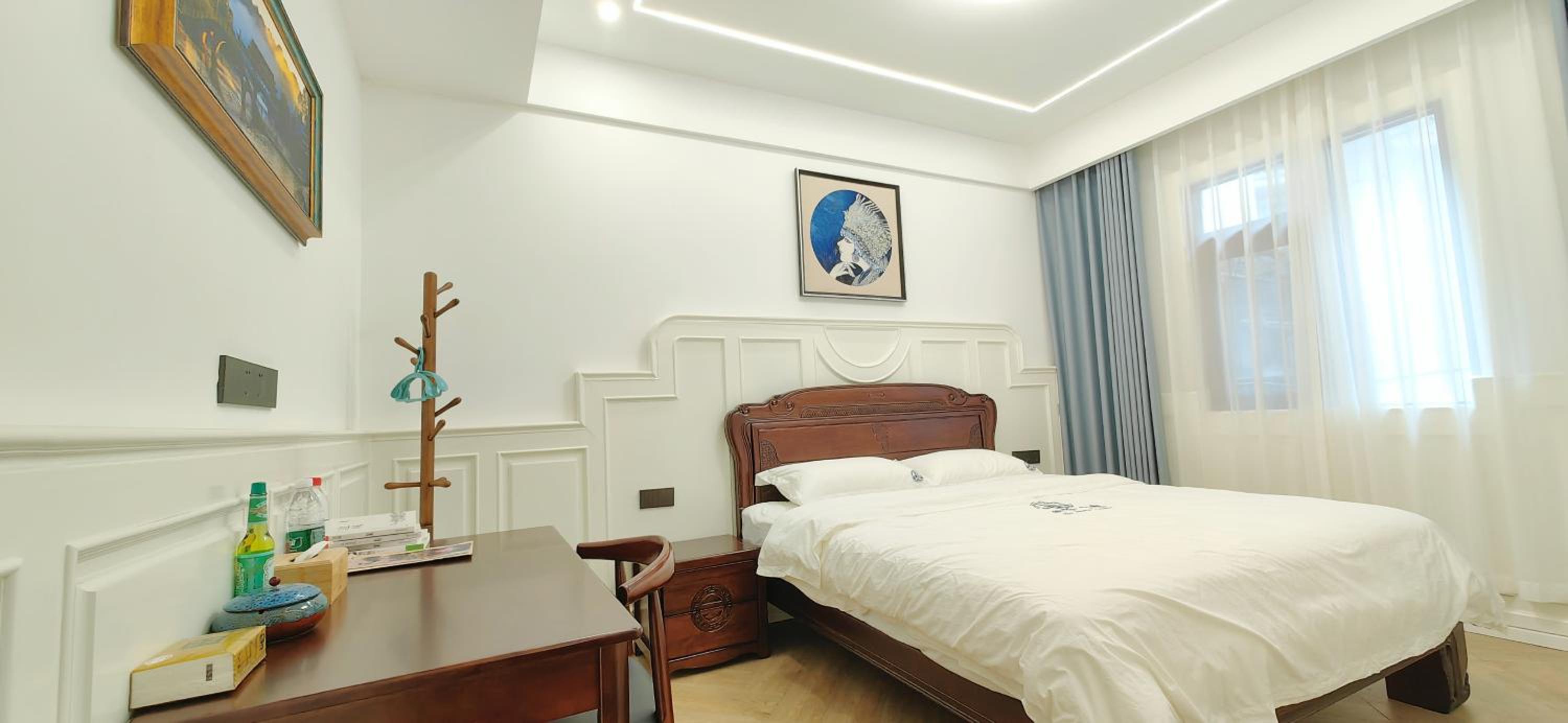 Deluxe Queen Room photo 1
