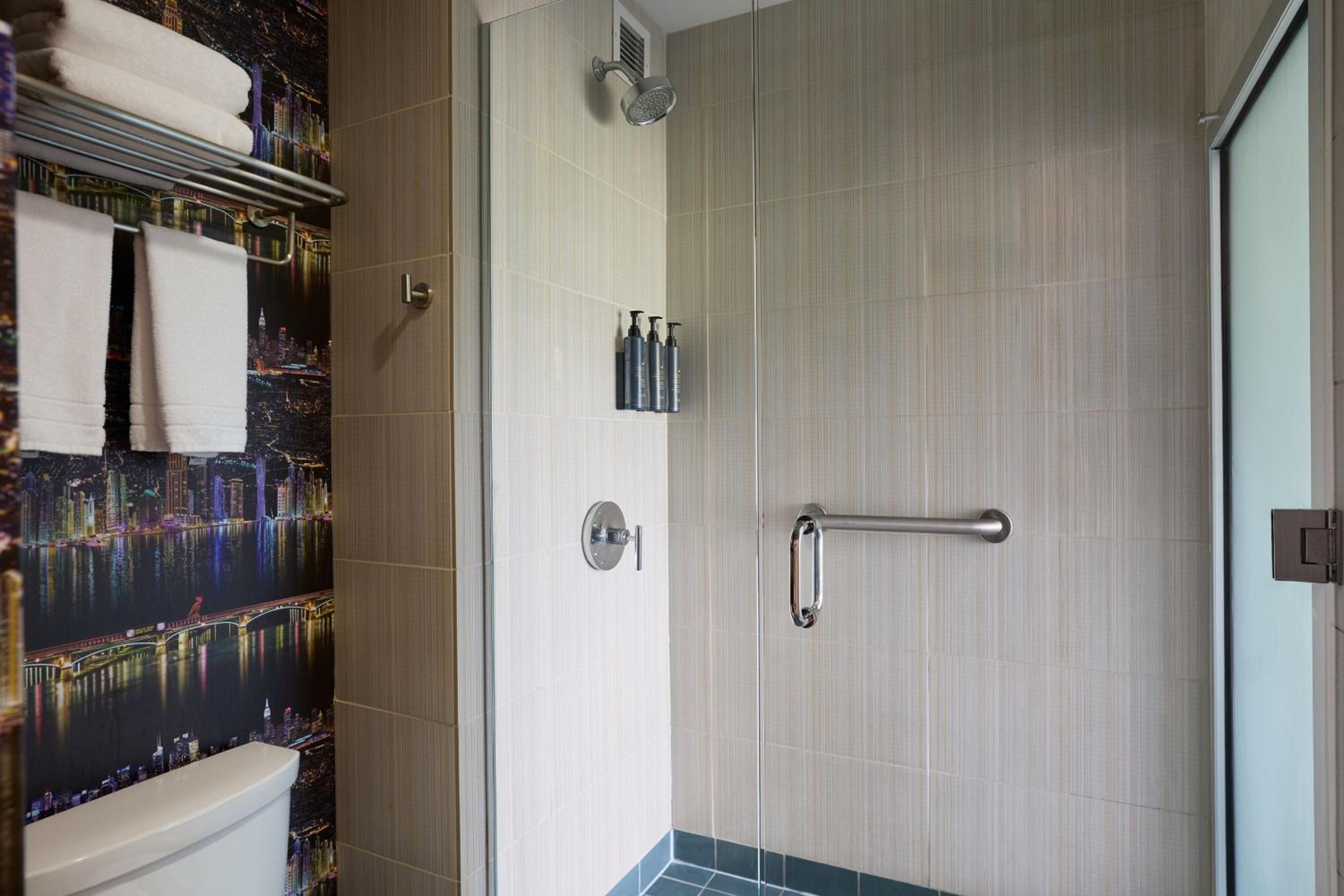 Aloft Room, Guest room, 1 King - Photo 13