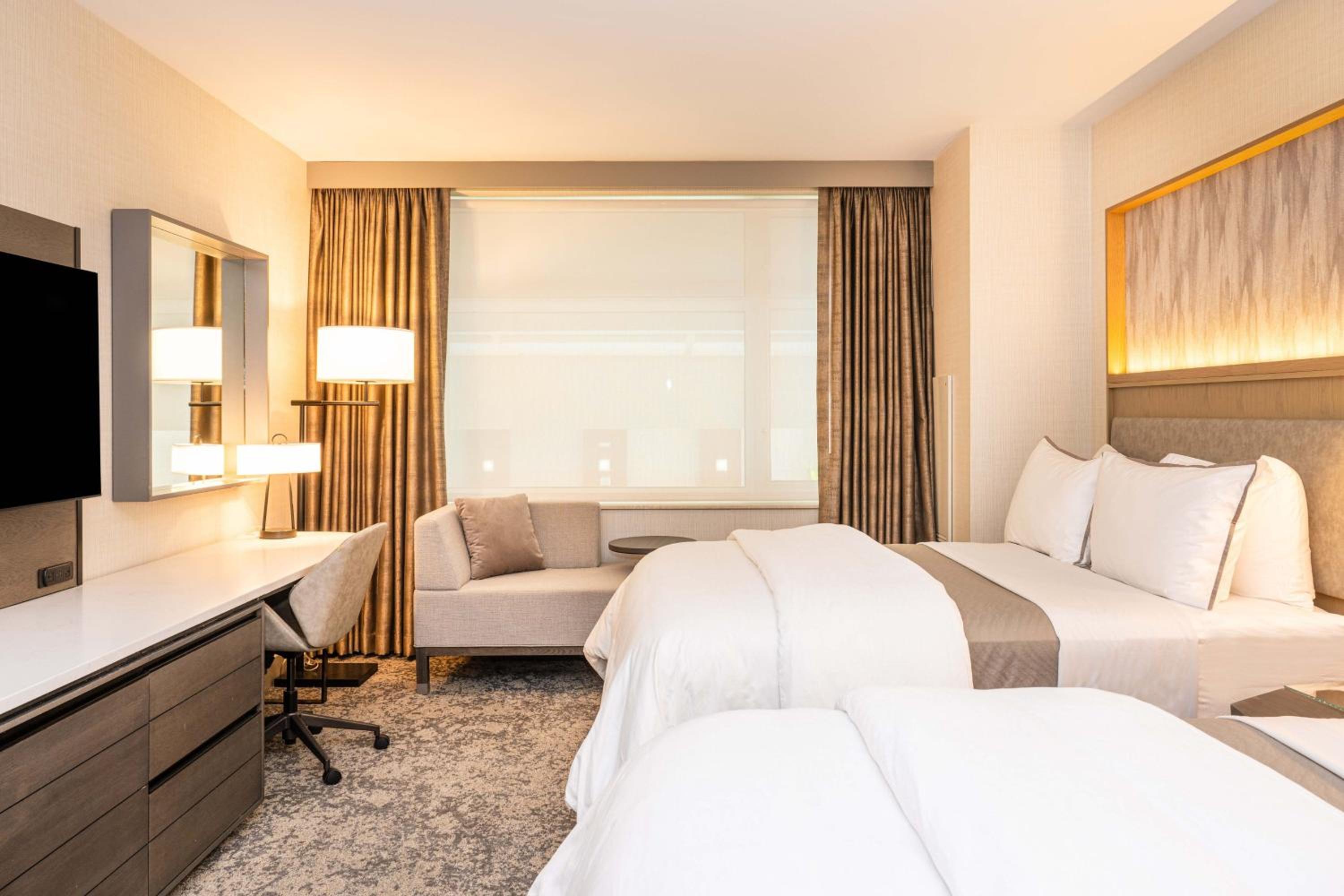 Traditional Queen Room with Two Queen Beds and Roll-in Shower - Mobility Accessible - Photo 1