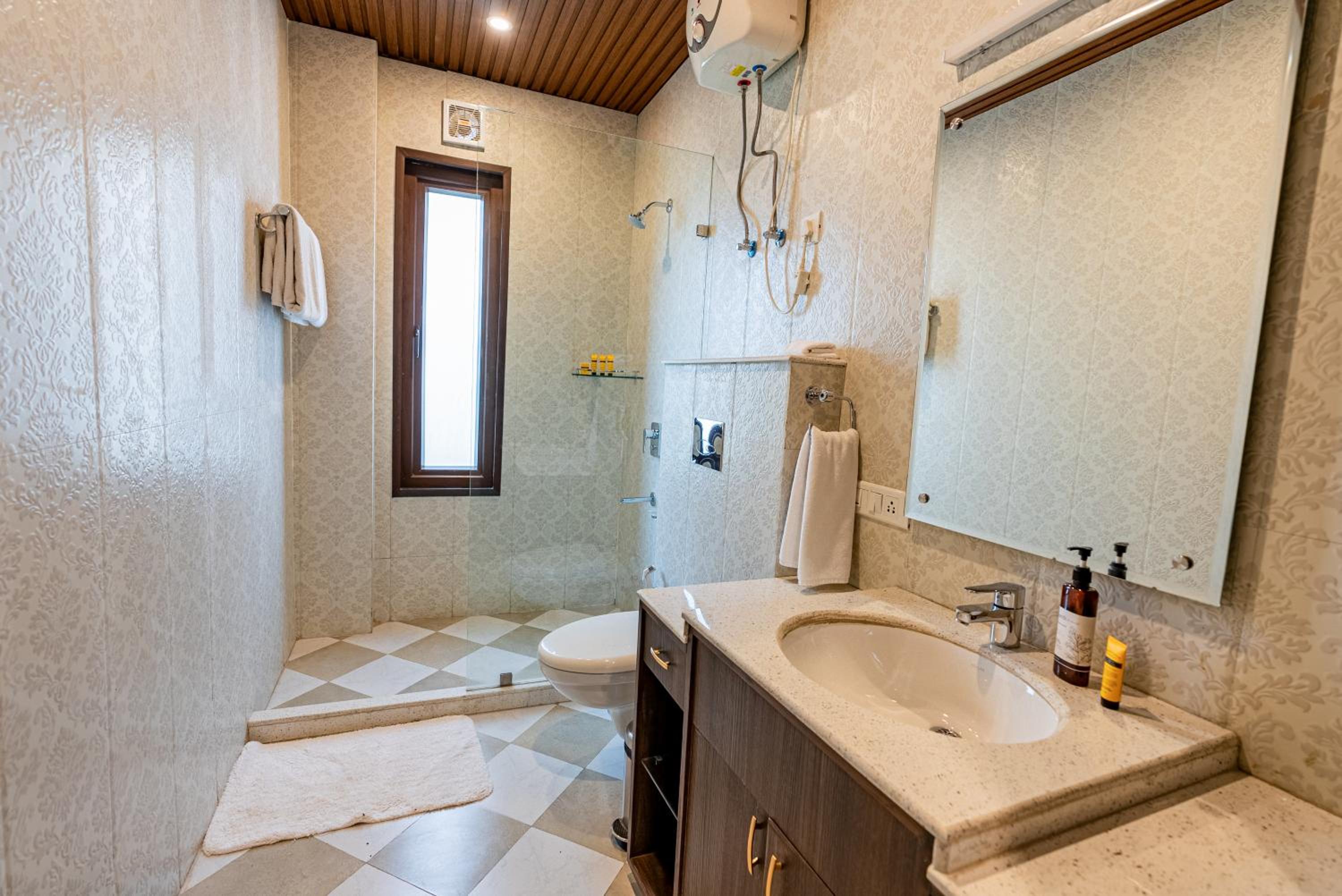 Executive Apartment With Lawn (2bhk) photo 3