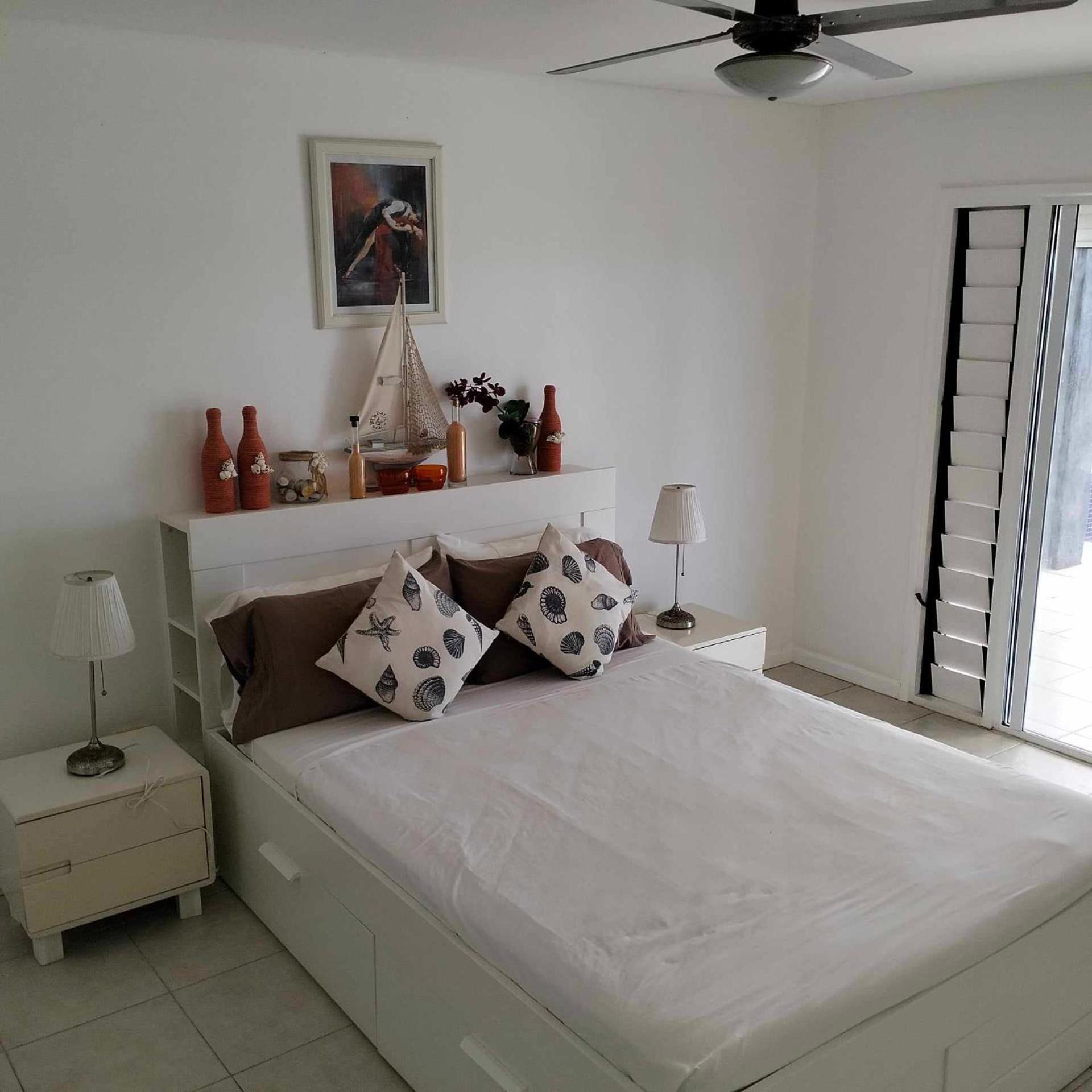 Four-Bedroom House photo 1