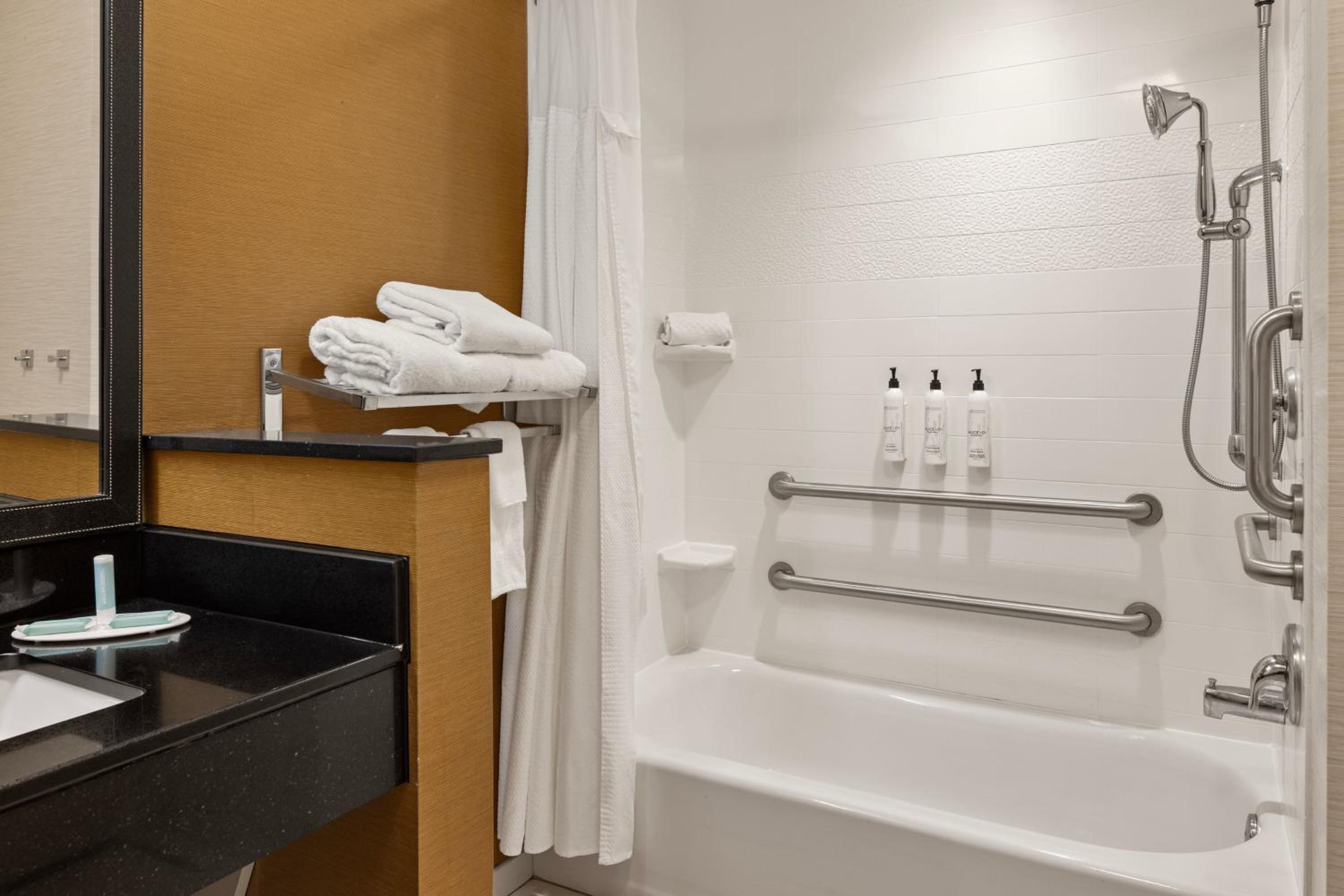 Queen Suite with Two Queen Beds, Sitting Area and Sofa Bed - Hearing Accessible