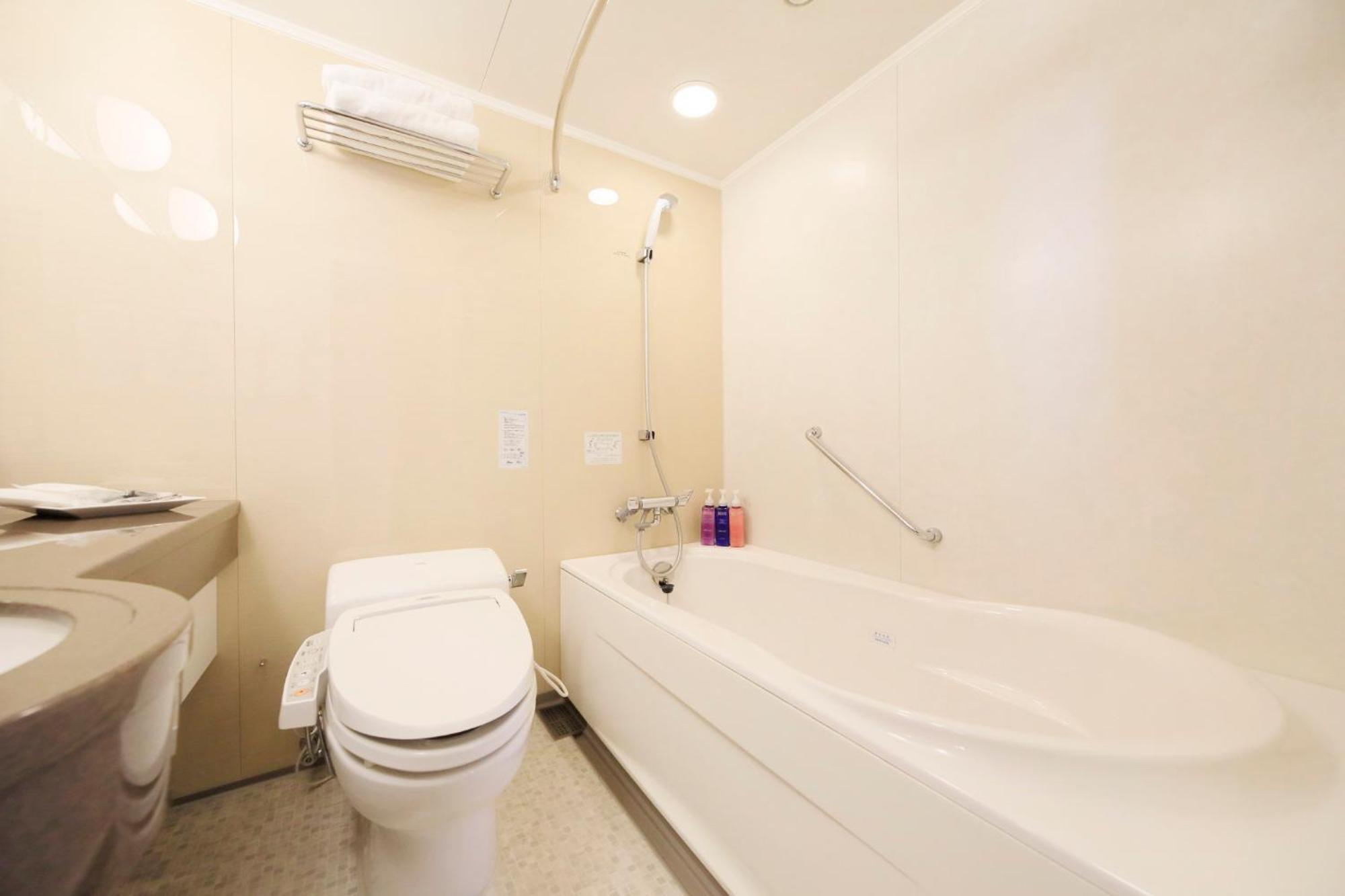 Premium Twin Room - Non-Smoking - Photo 2