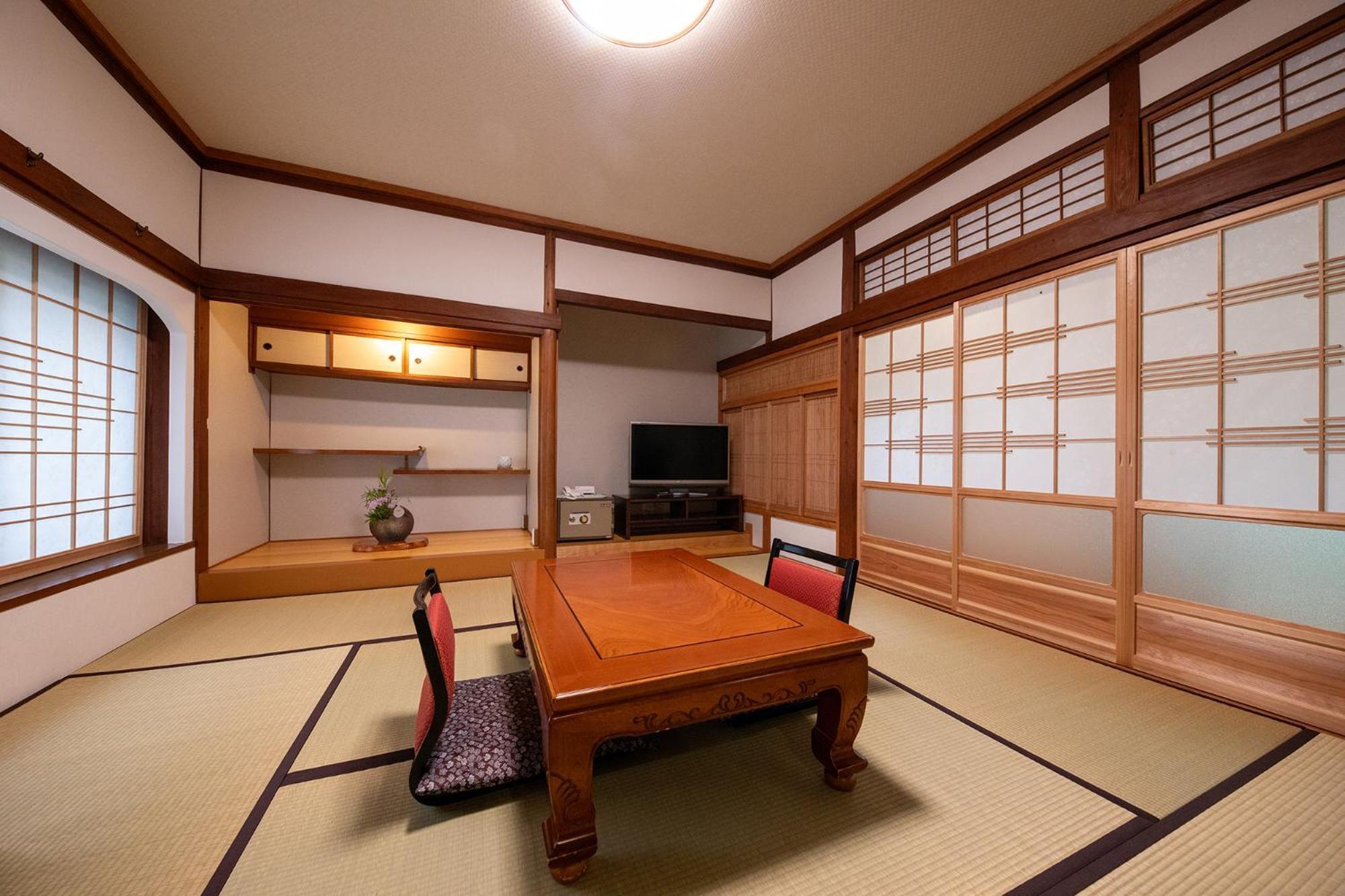 Quadruple Room with Private Hot Spring photo 1