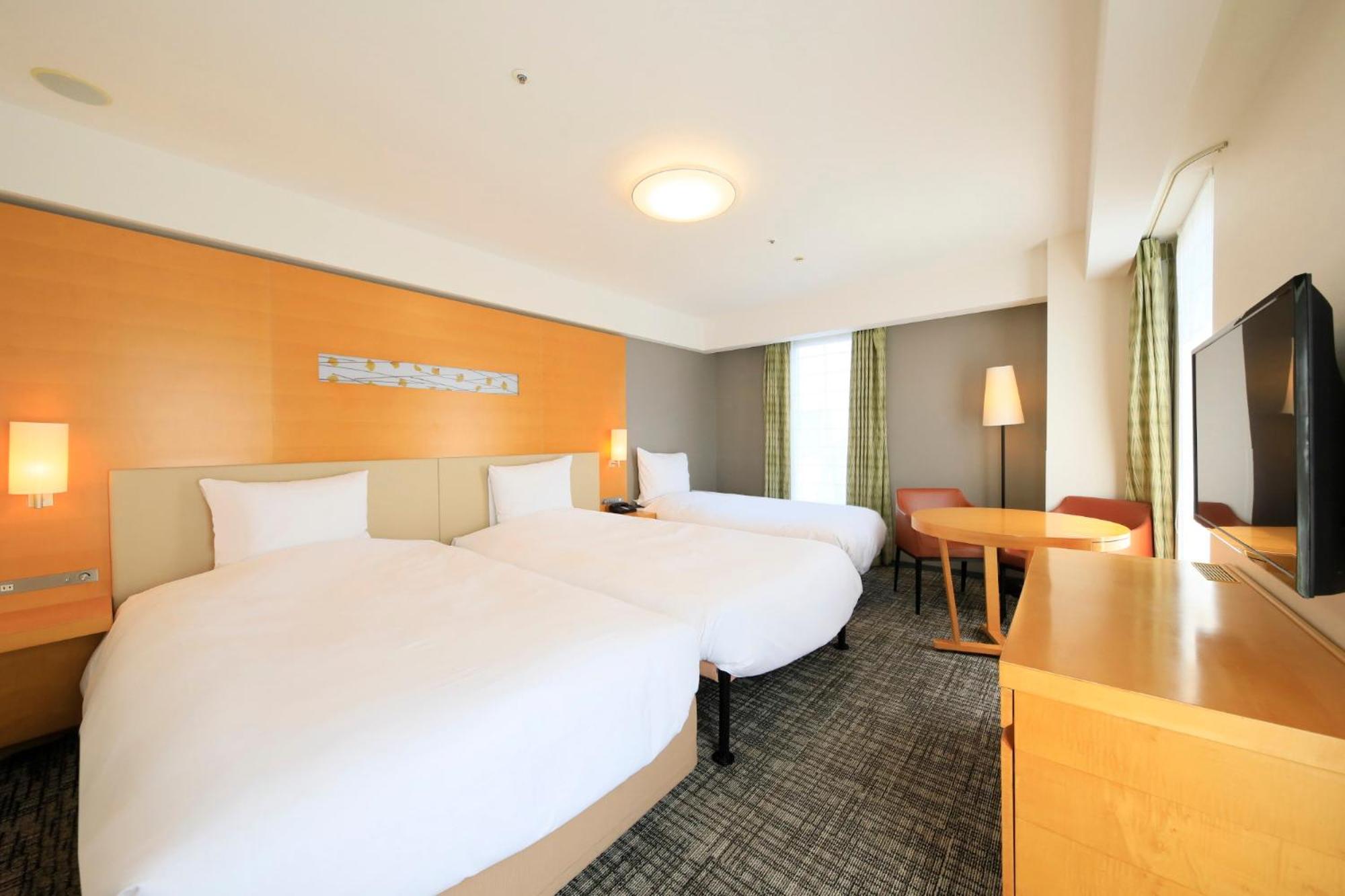Superior Twin Room with Extra Bed - Non-Smoking - Photo 3
