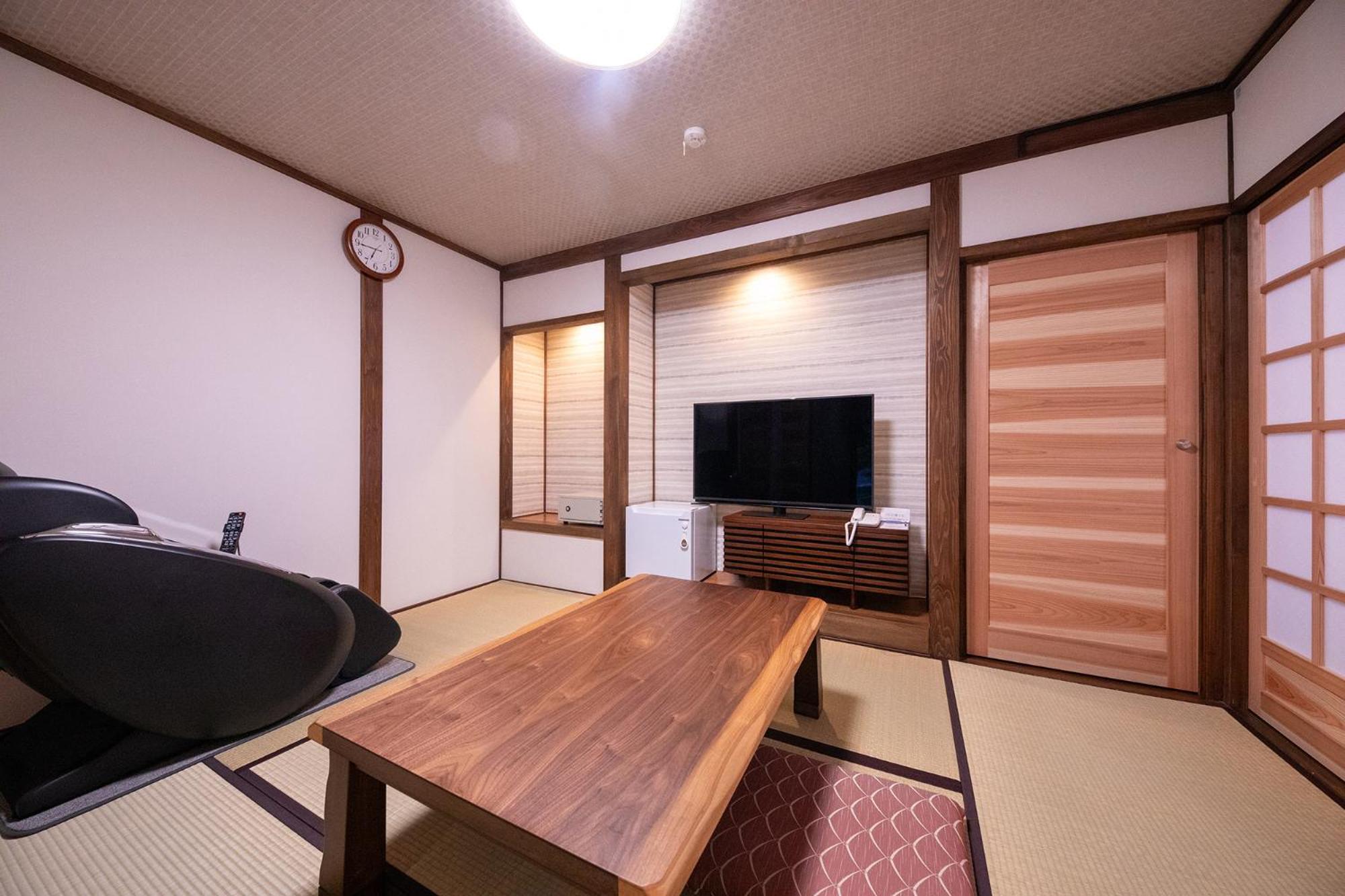 Triple Room with Private Hot Spring photo 1