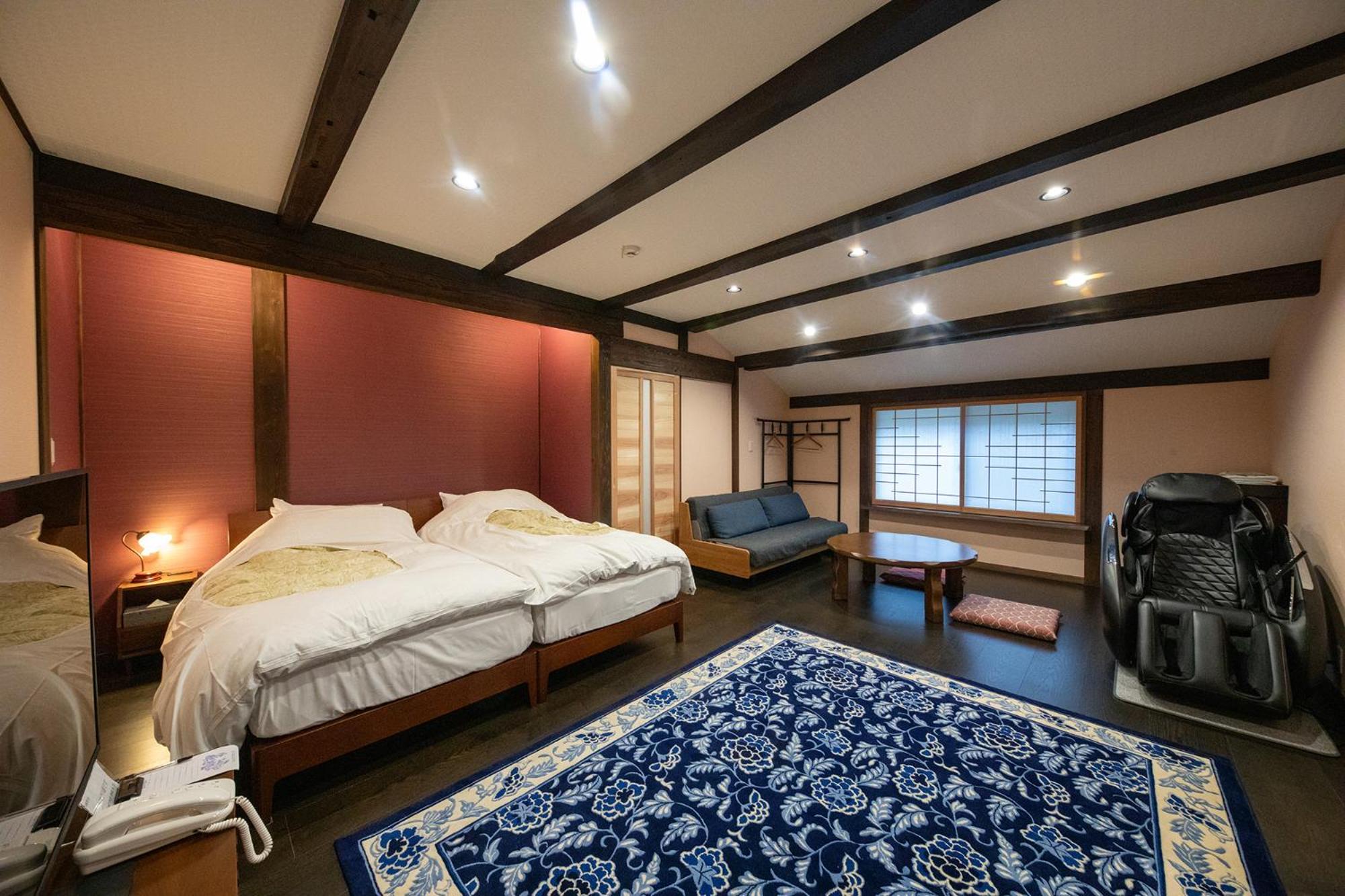 Twin Room with Private Hot Spring photo 1