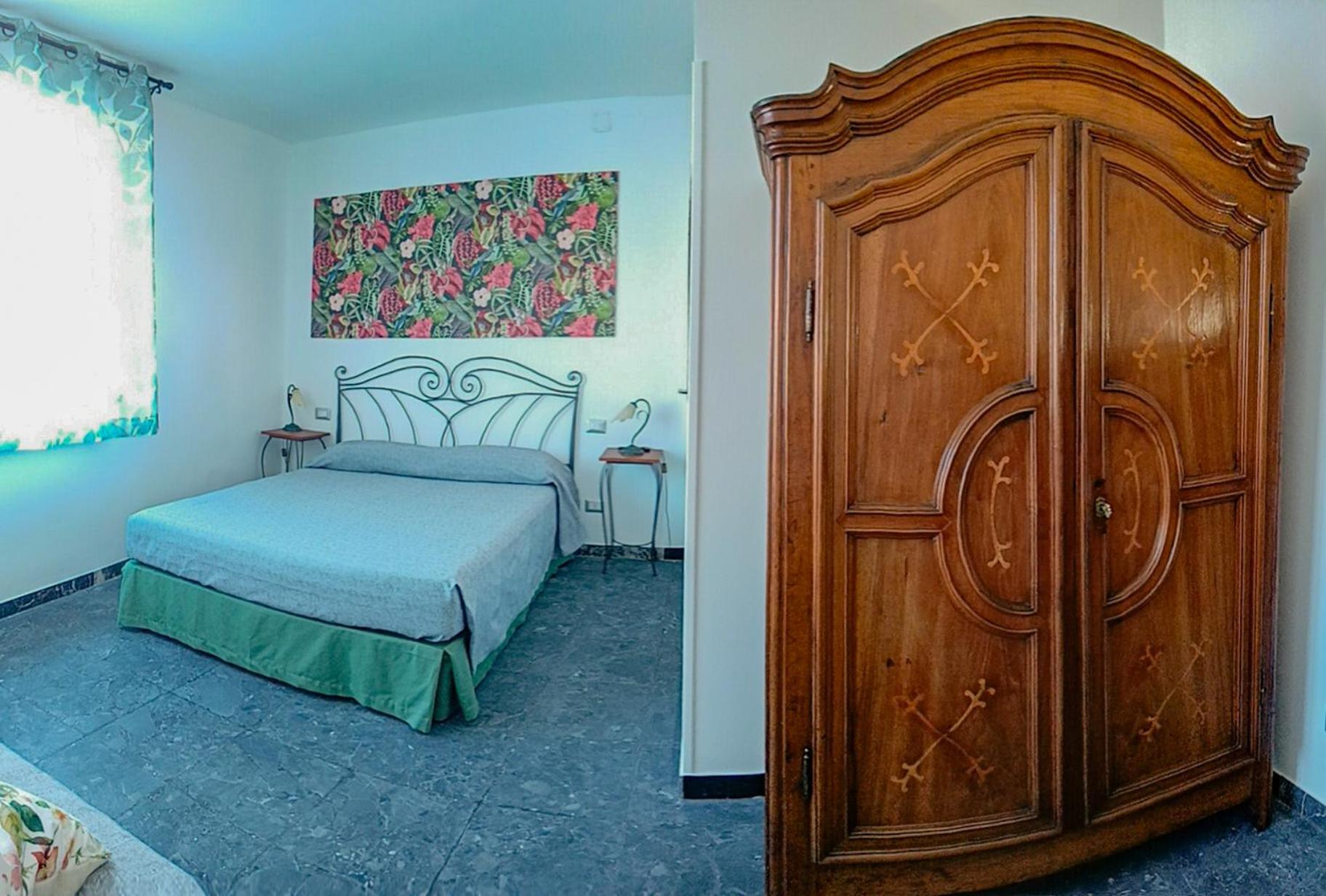 Triple Room with Private Bathroom
