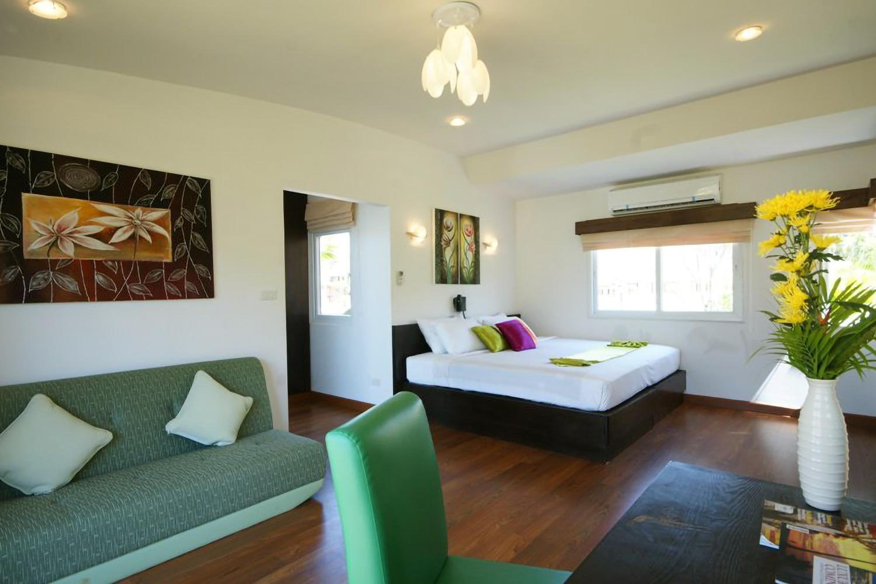 Palm Garden Villa - Photo 3