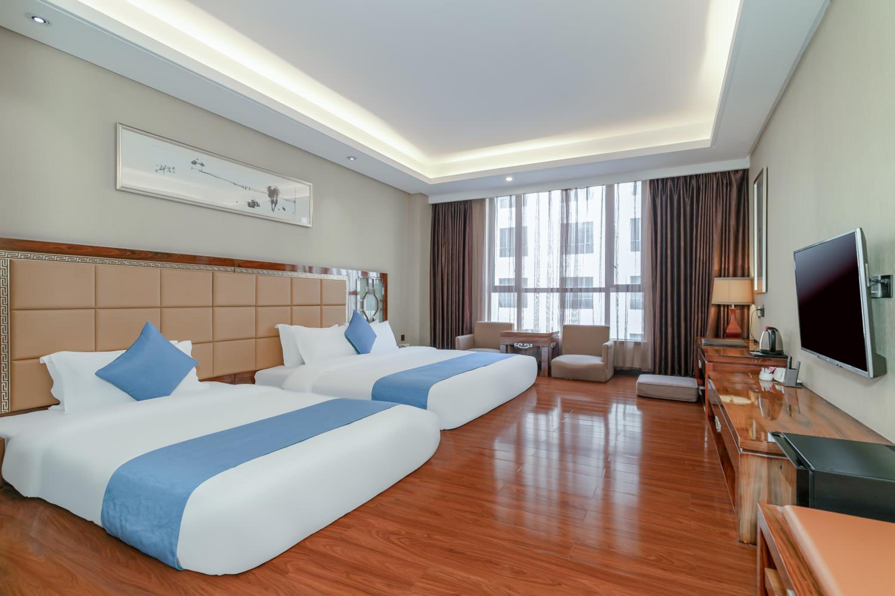 Japanese-Style Queen Room