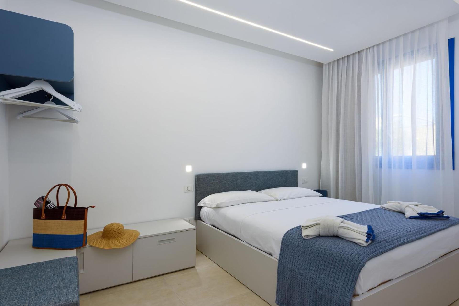 Appartamento con due camere vista mare con terrazza