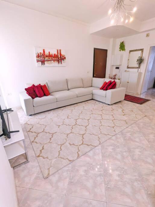 One-Bedroom Apartment with Balcony