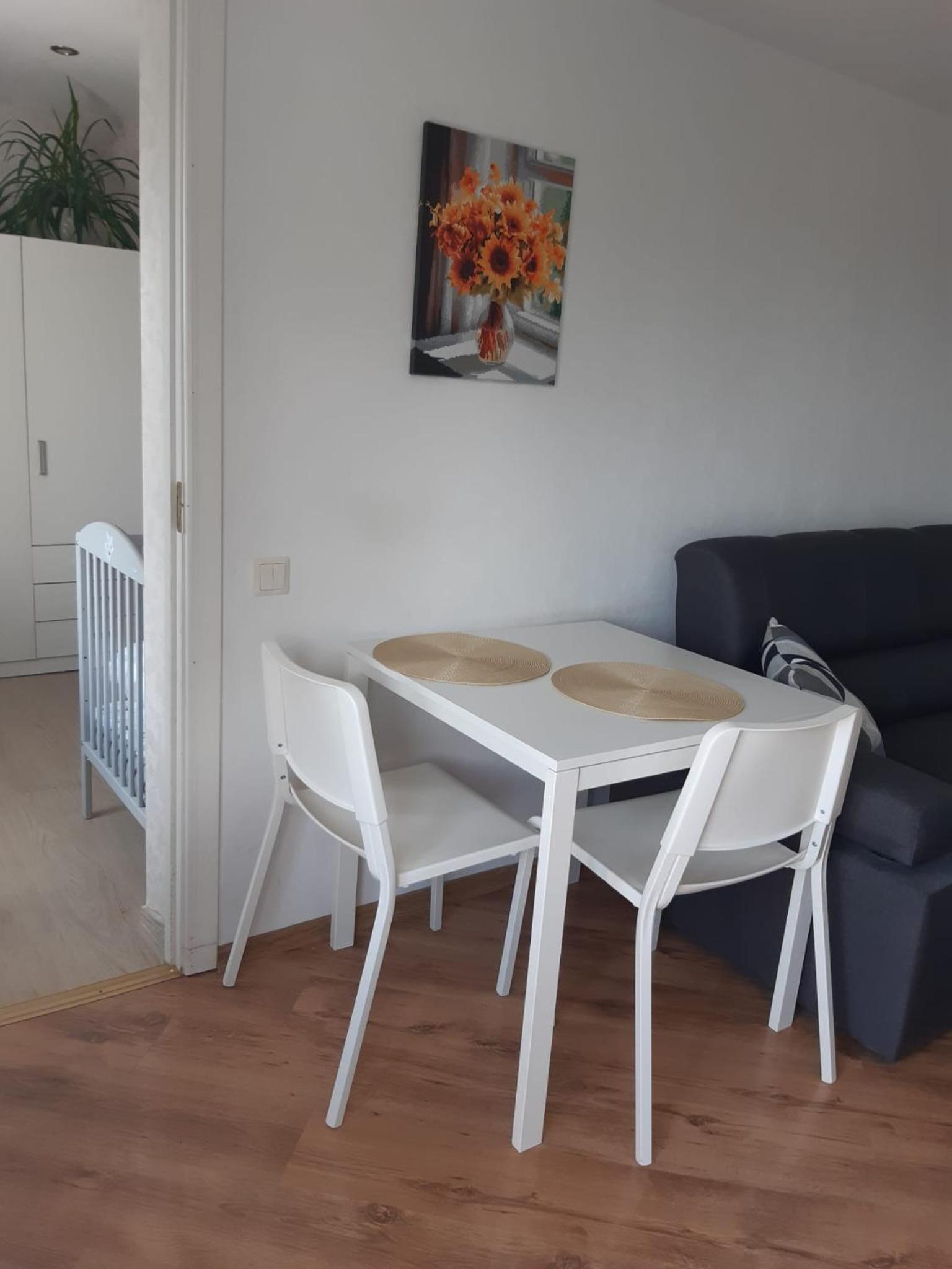 Apartment with Balcony photo 3