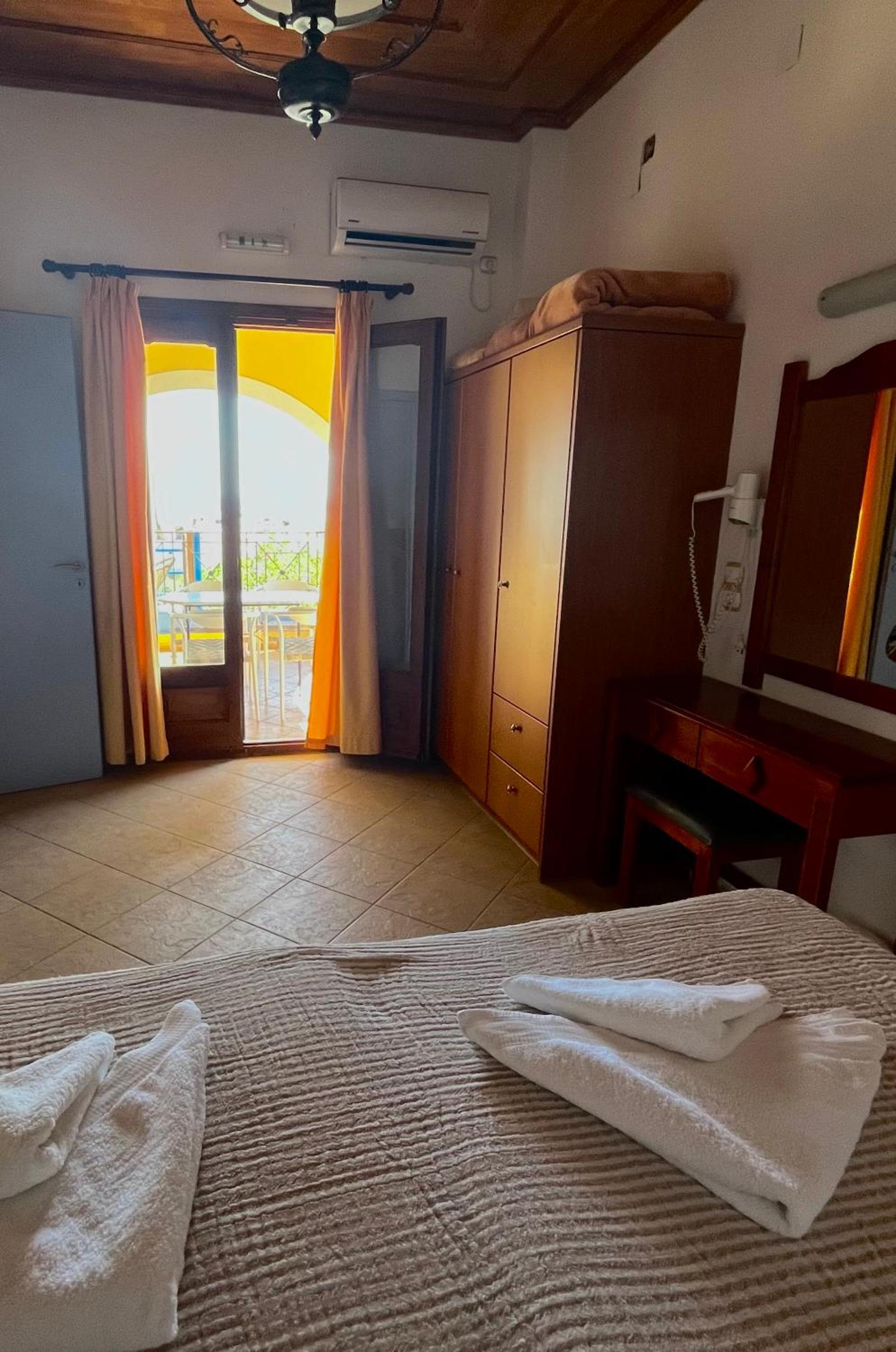 One-Bedroom Apartment with Sea View and Terrace