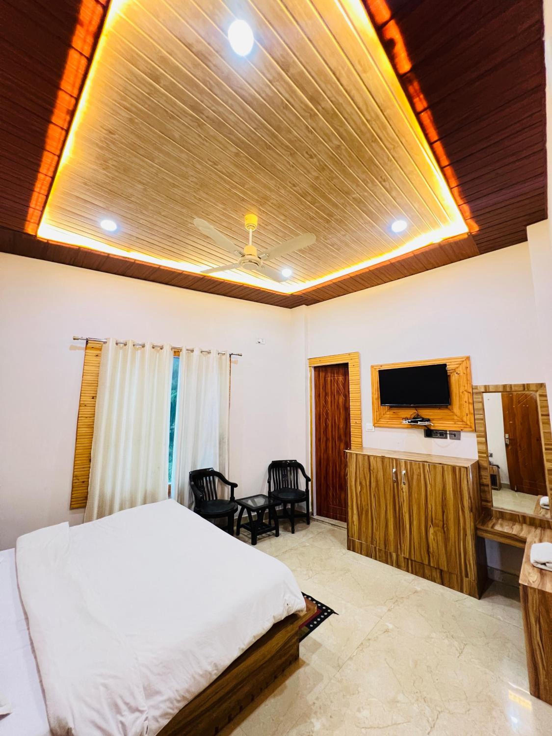 Standard King Room