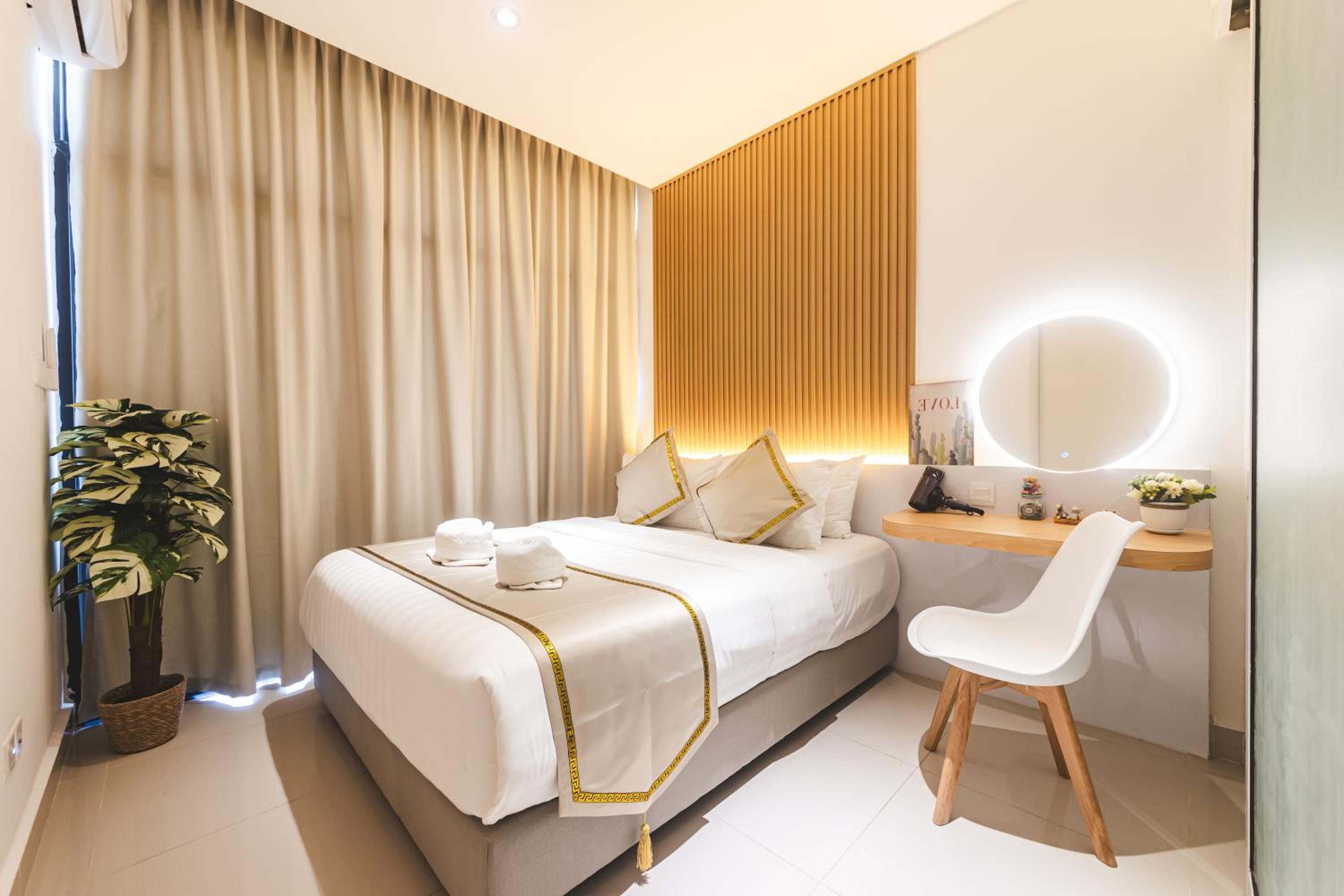 Suite With City View