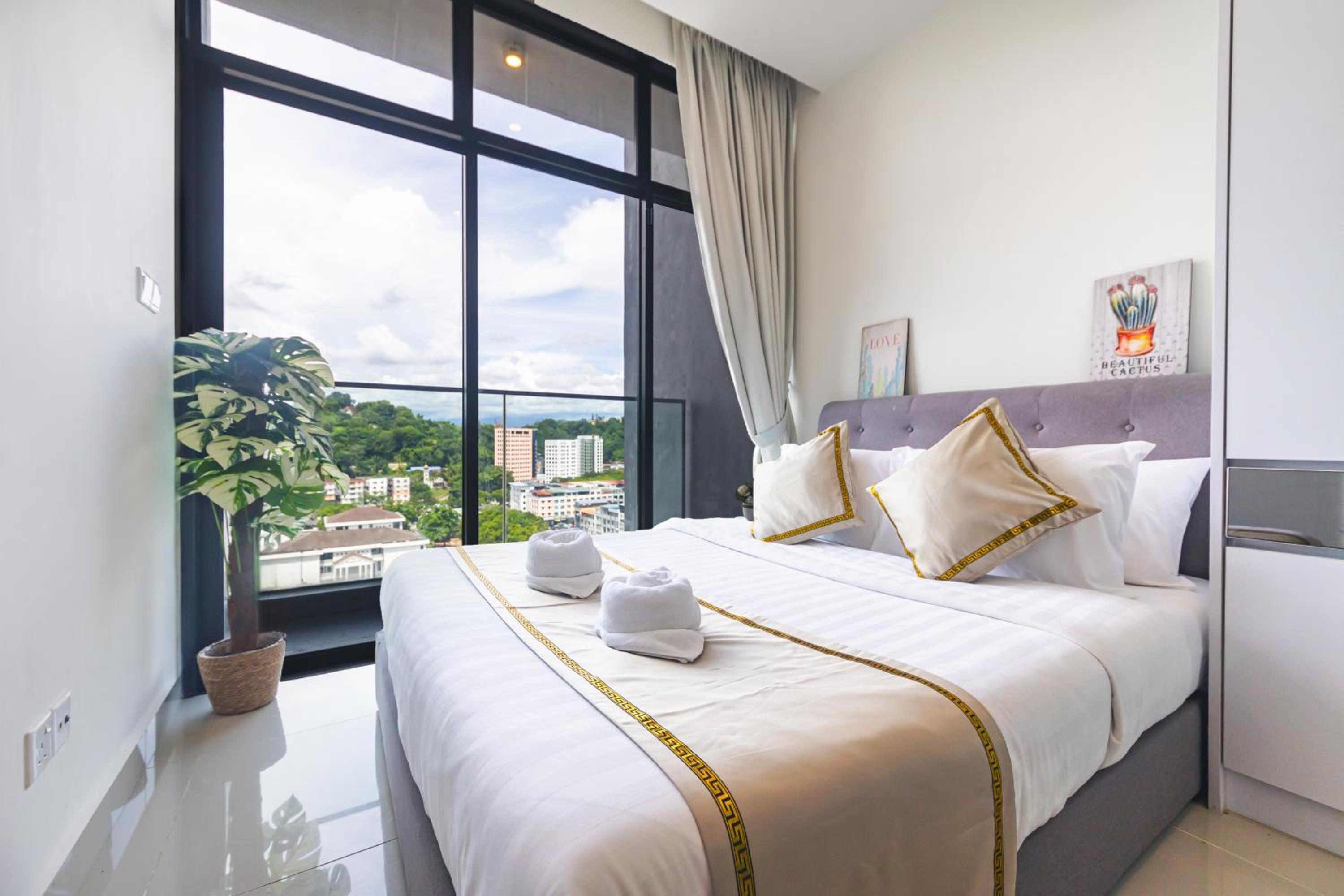 Suite With City View