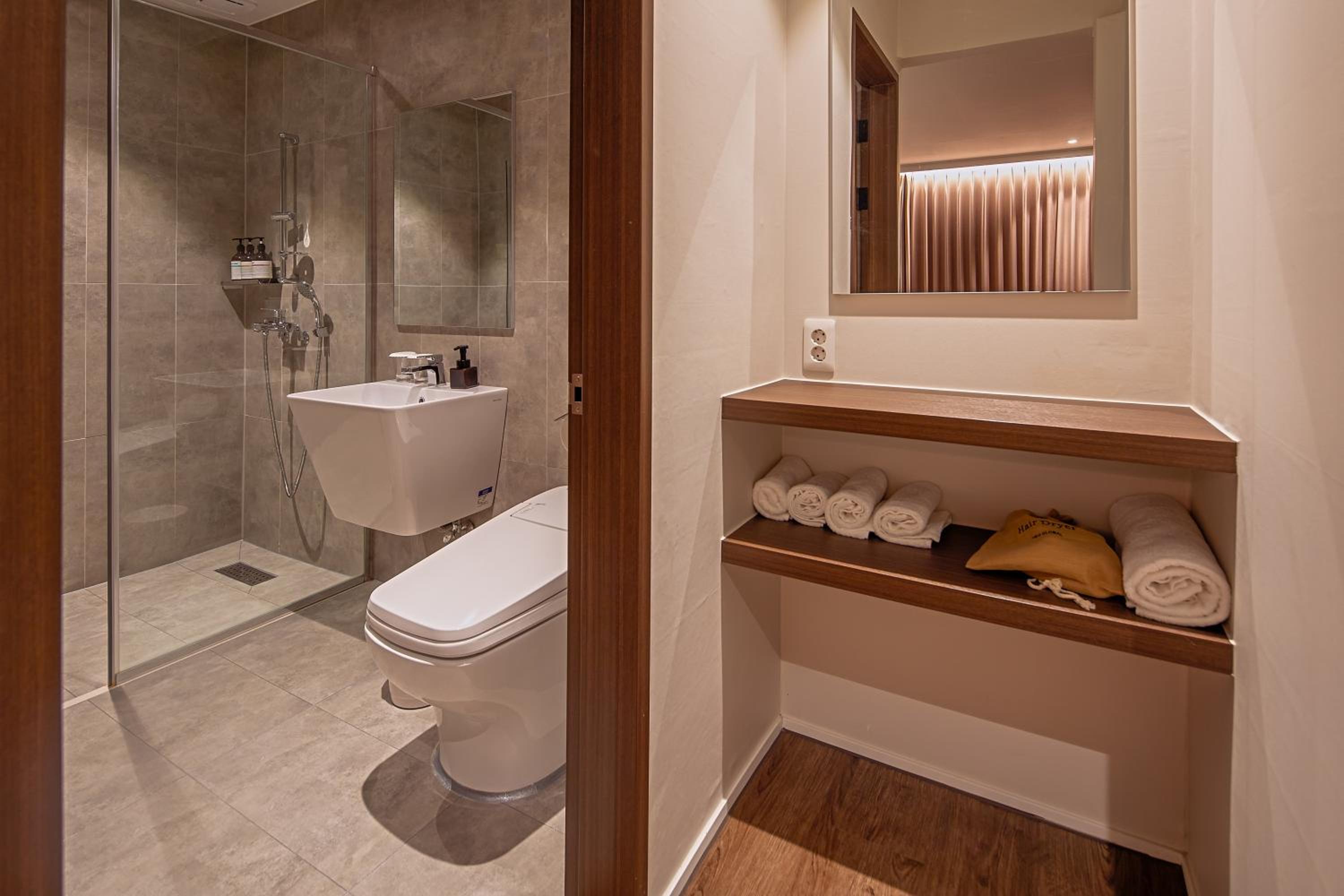 King Suite photo 3